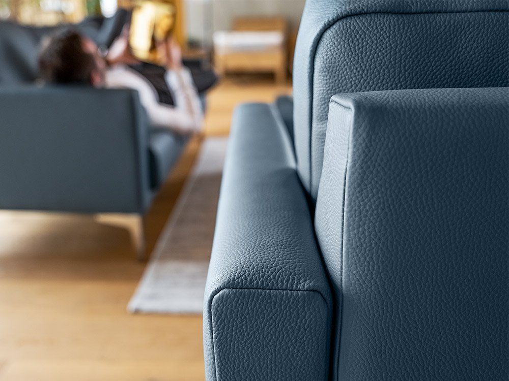 KAUTSCH.com L-Form, zerlegbares made Leder, Ecksofa, Ecksofa in 7-Sitzer LOTTA erweiterbar, dunkelbraun modular Kaltschaum, System, Europe hochwertiger Wellenfederung,