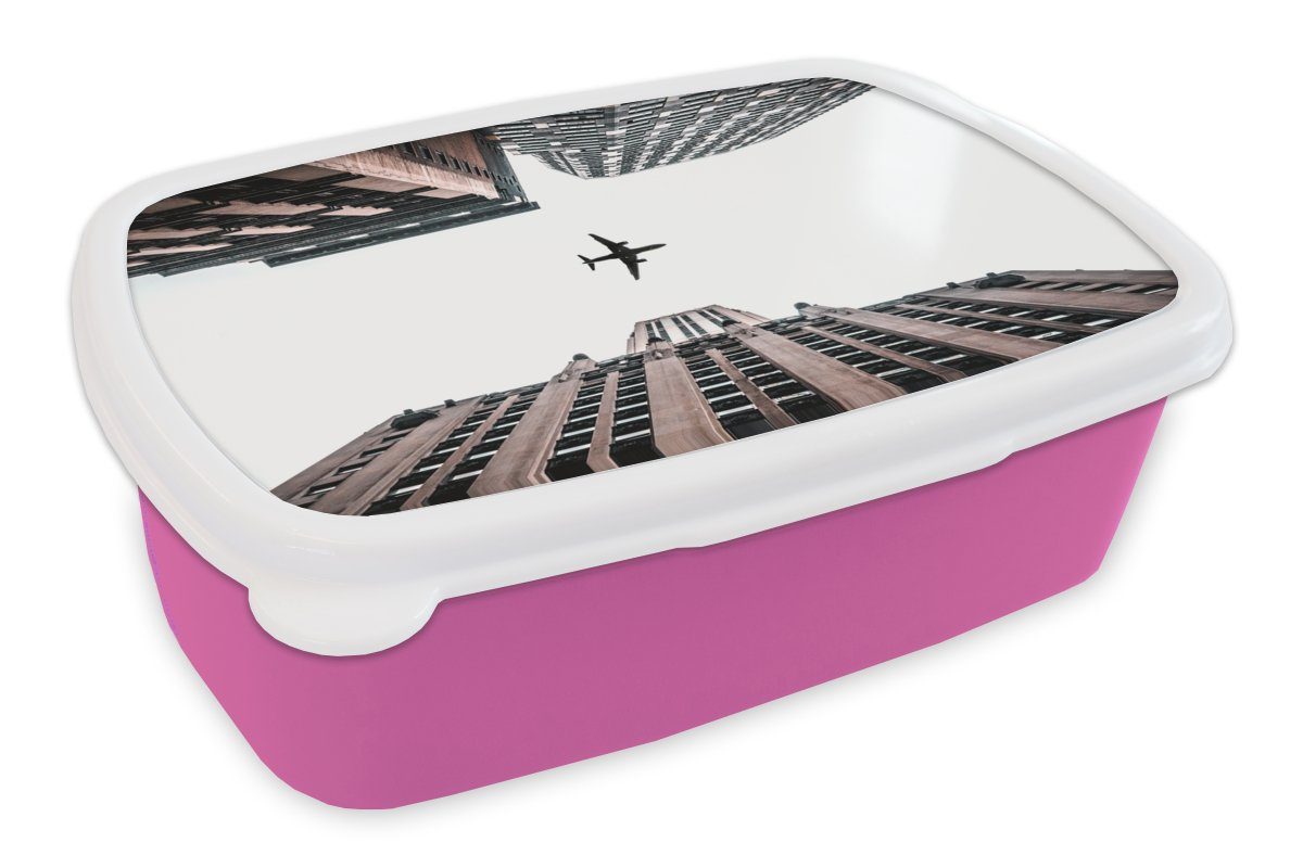 MuchoWow Lunchbox Flugzeuge - Stadt - Wohnung, Kunststoff, (2-tlg), Brotbox für Erwachsene, Brotdose Kinder, Snackbox, Mädchen, Kunststoff rosa