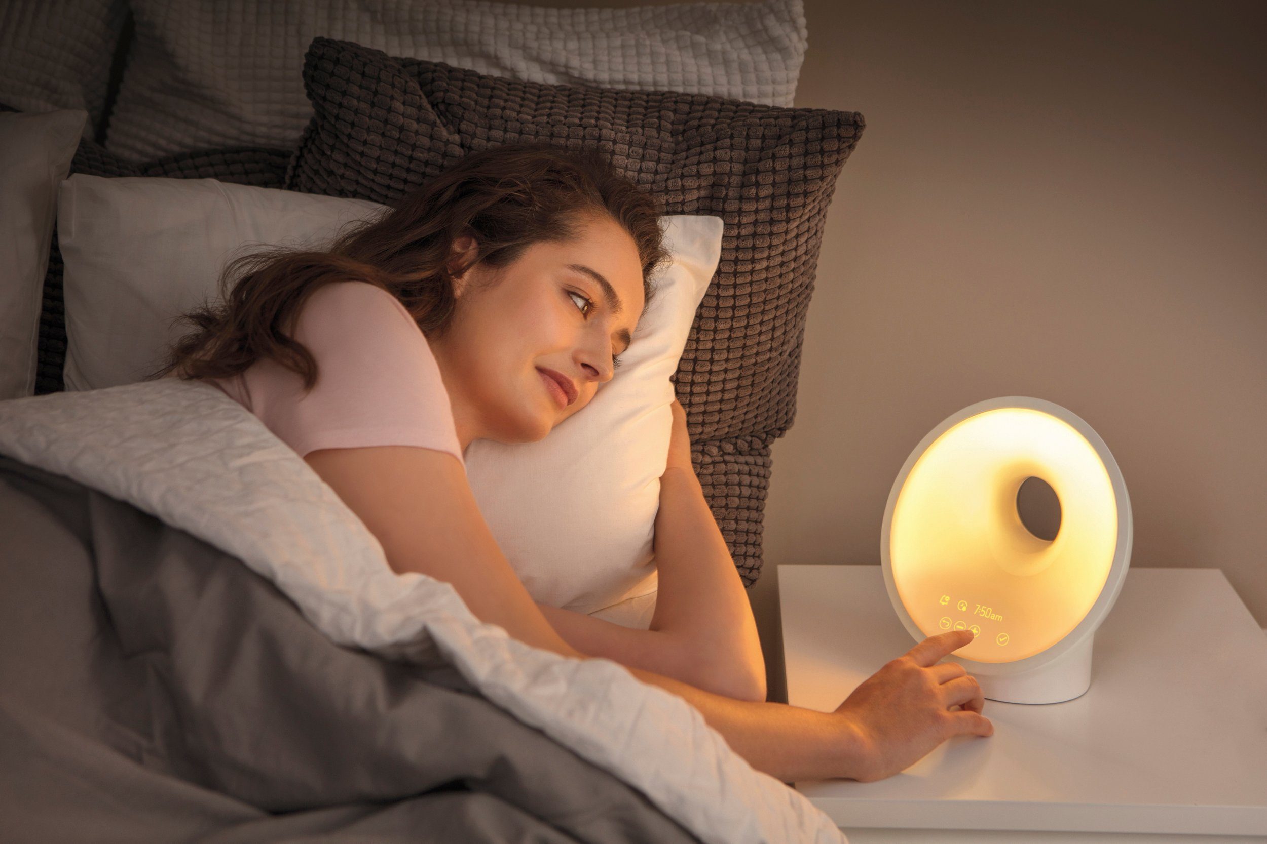 Philips Light UKW-Radio Sleep Wecktönen, 7 simulierten Tageslichtwecker Wake-up mit HF3650/01 Sonnenauf-und-Sonnenuntergang, and