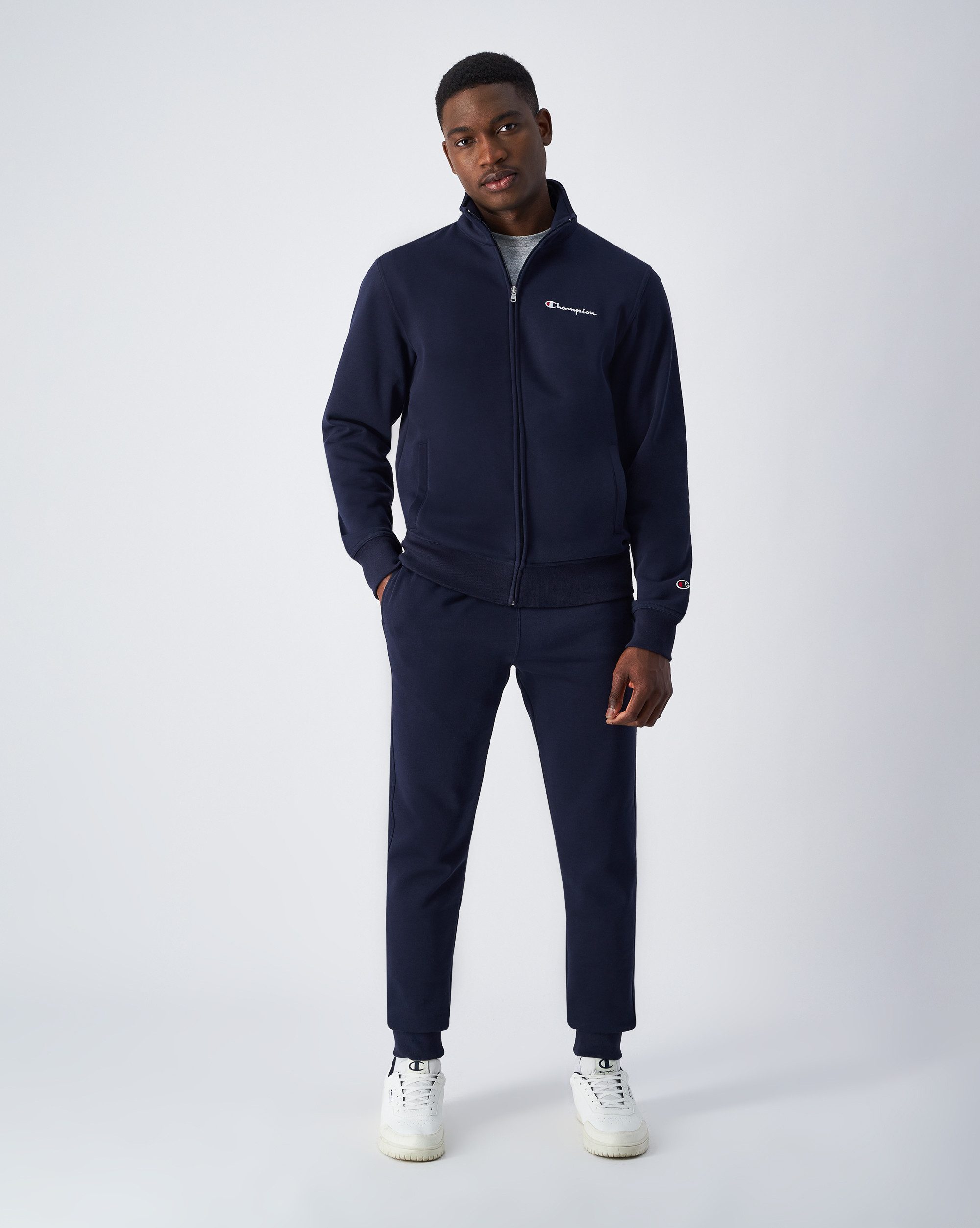 Champion Jogginghose SPORTWEAR JOGGERS Slim Fit mit elastischem Bund und Tunnelzug