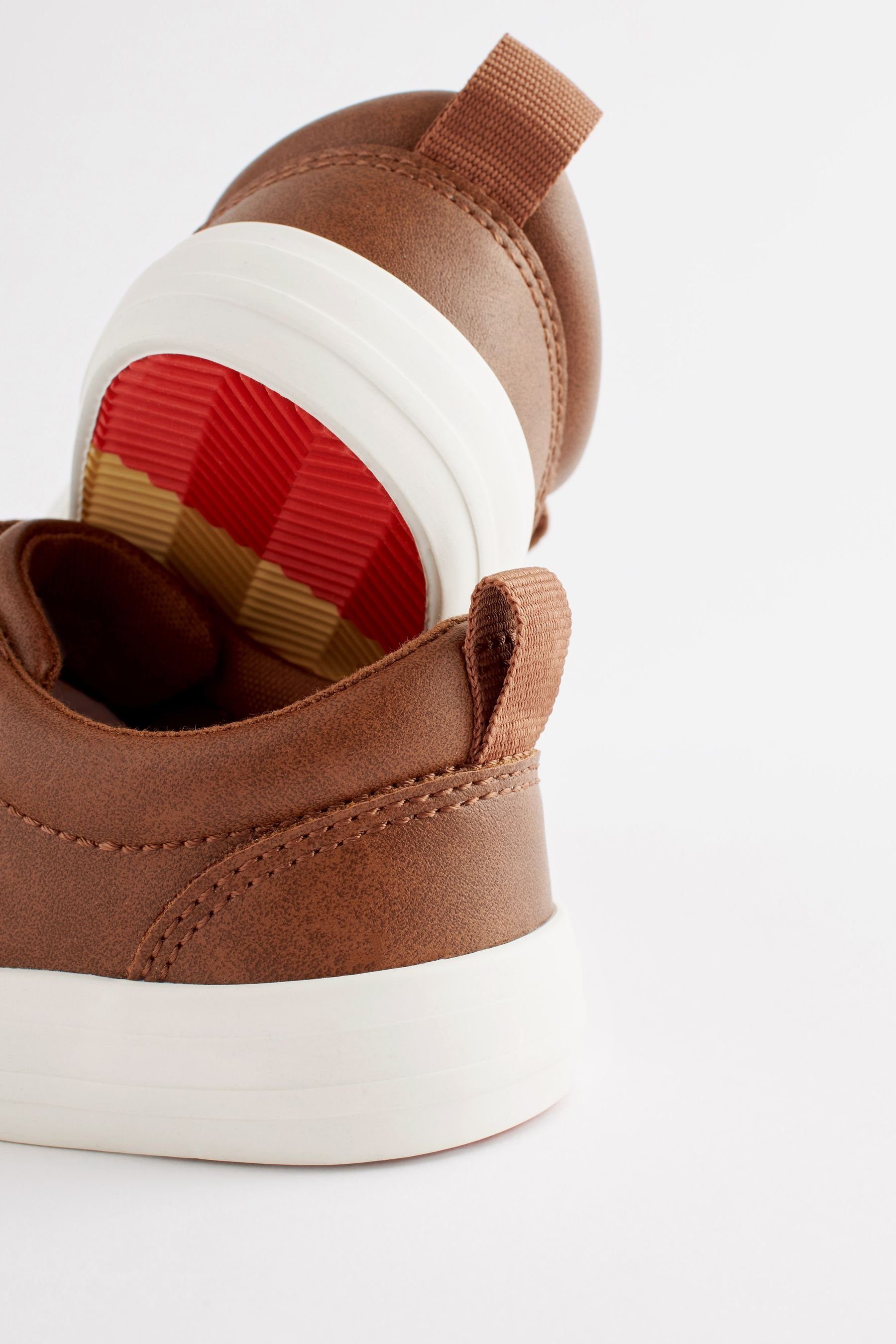 Next Schuhe mit Doppelklettverschluss, weite Passform Sneaker (1-tlg)