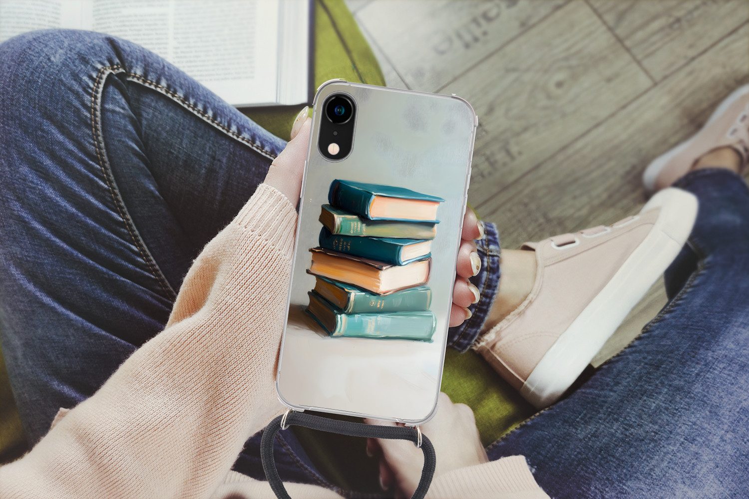 MuchoWow Handyhülle für Apple iPhone XR Stapel - Bücher - Grün - Tageslicht, Tragbare Handyhüllen mit Kette zum umhängen, Handykette Handyband