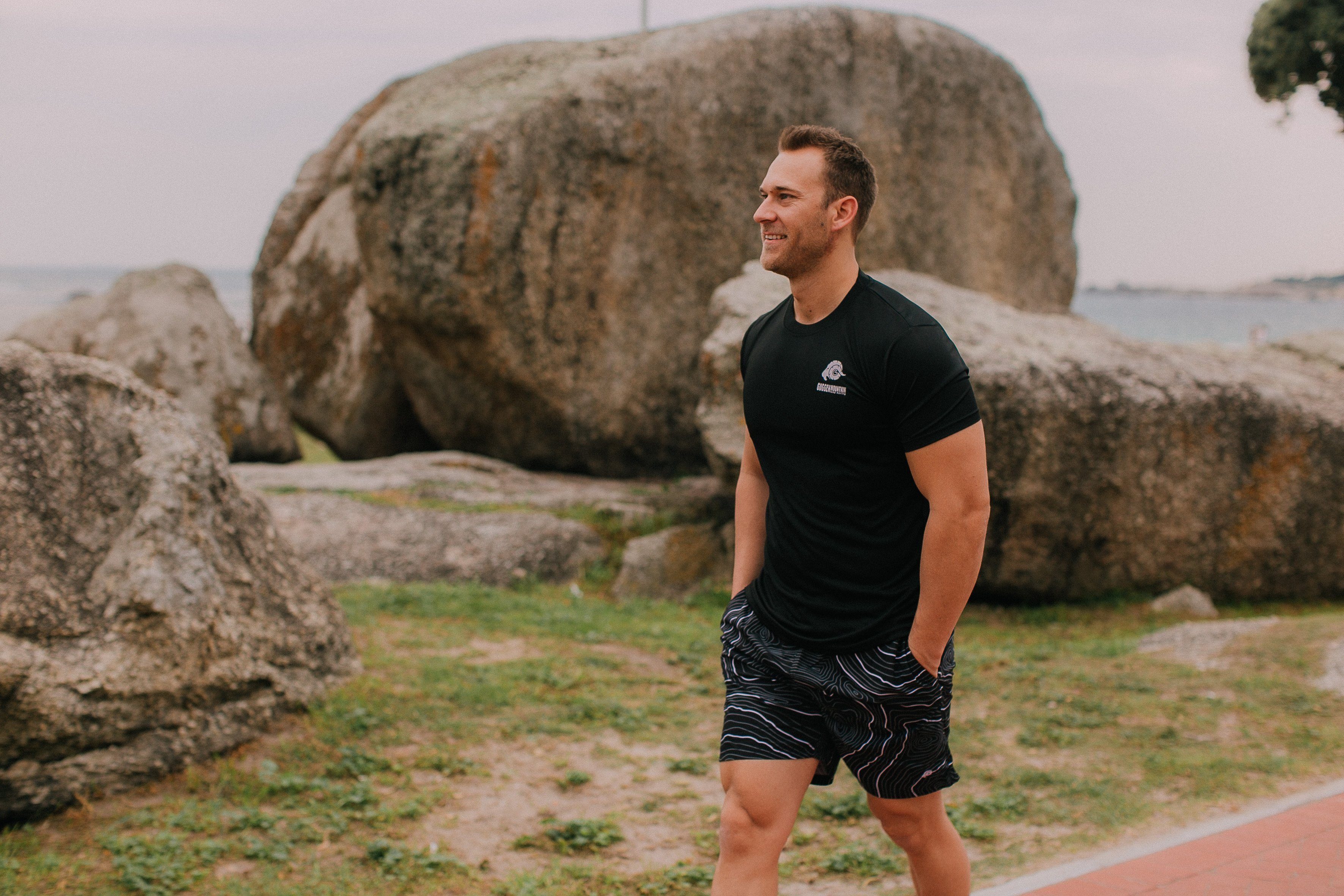 GUGGEN Mountain Badeshorts Badehose Herren Badeshorts Schnelltrocknend Kordelzug gestreift Schnelltrocknende Badehose für Männer mit Kordelzug und Innennetz