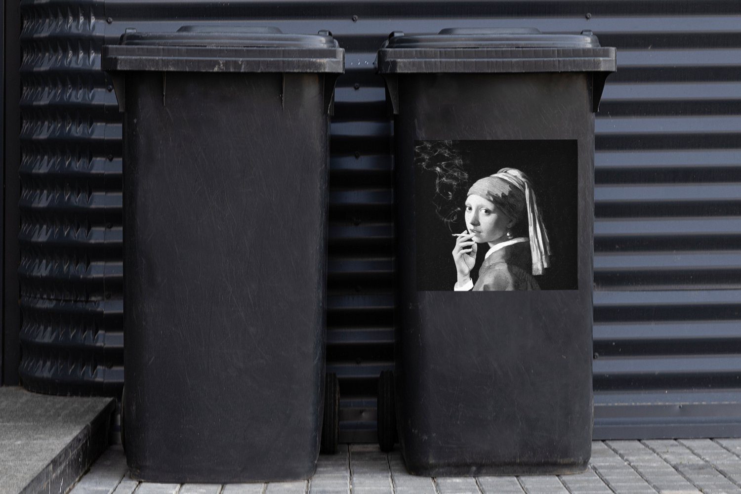 MuchoWow Wandsticker Mülltonne, dem Sticker, St), Das - mit Mädchen Johannes Vermeer Mülleimer-aufkleber, (1 Abfalbehälter - und Perlenohrring Container, Schwarz