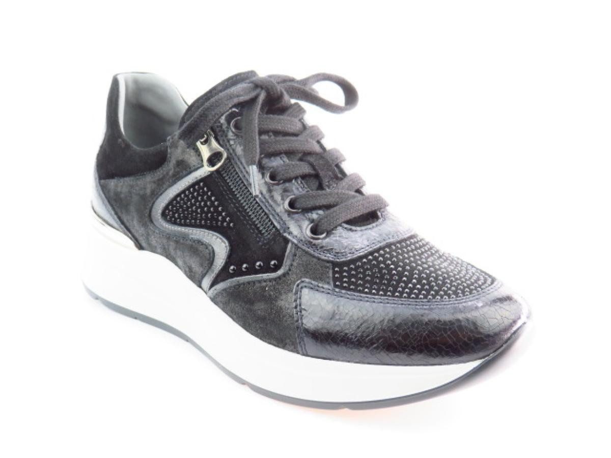 schwarz Reißvers. Sneaker