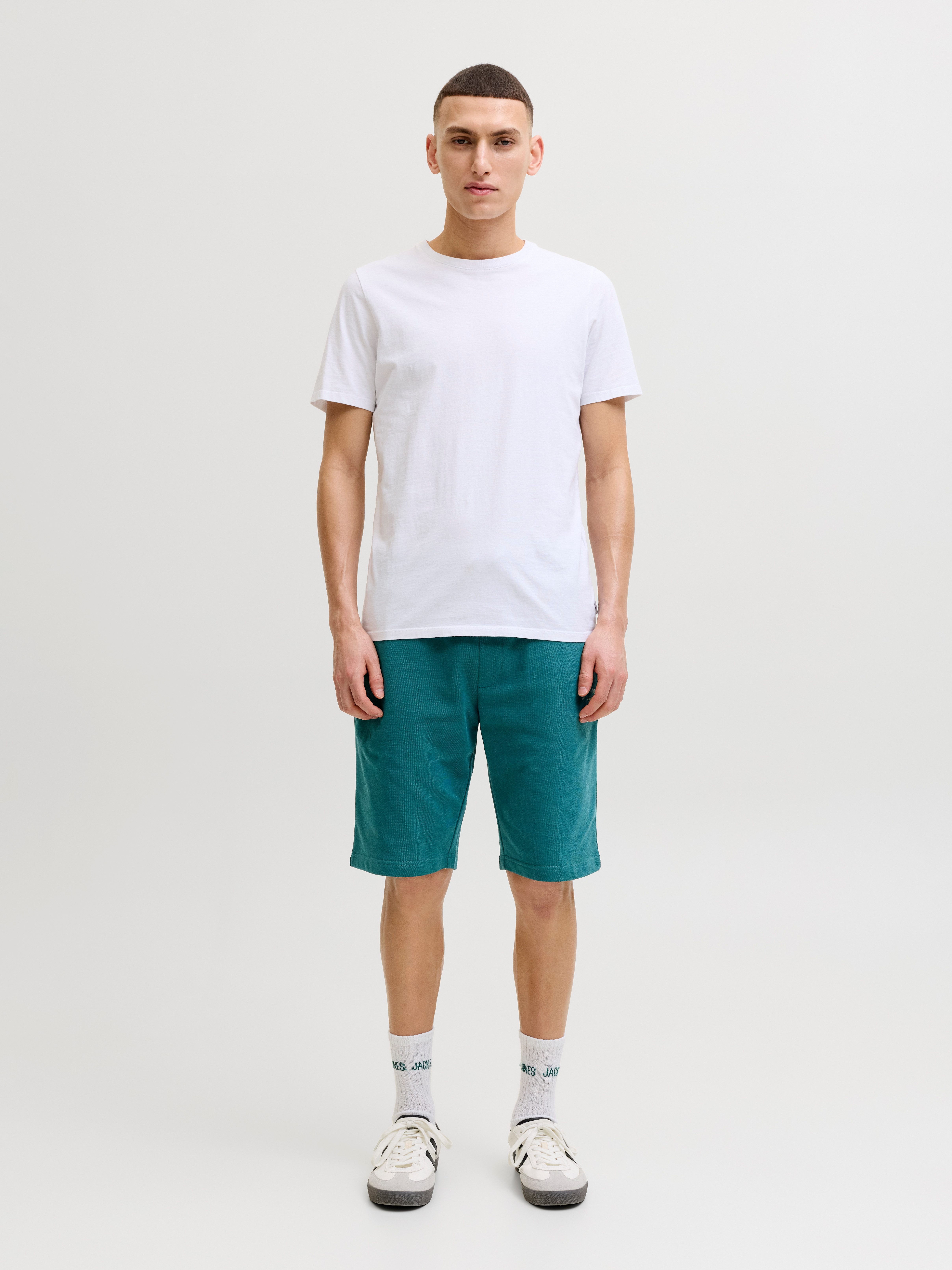 Jack & Jones Sweatshorts JPSTGORDON COLLEGE SWEAT SHORTS MID