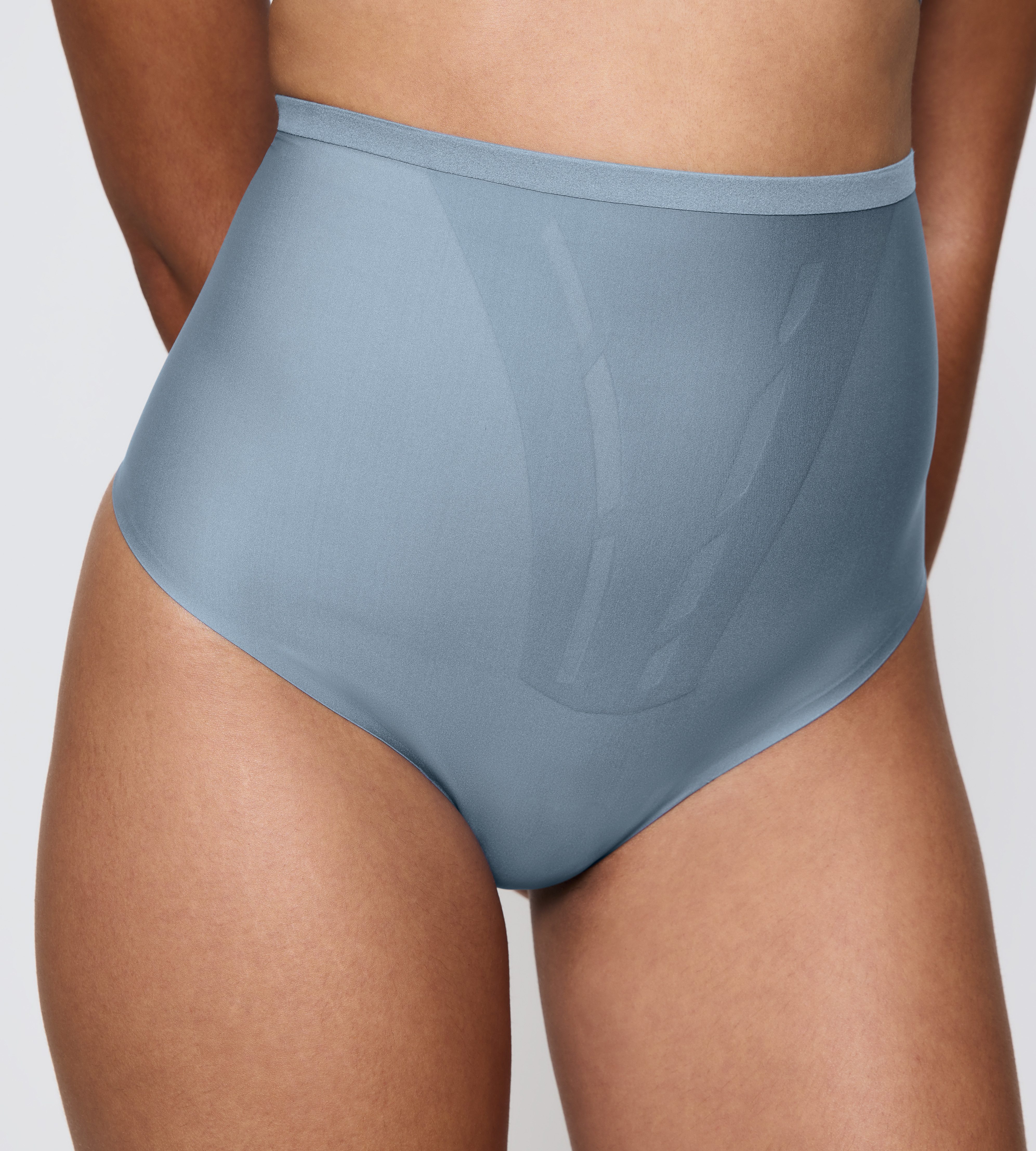 Triumph Shapingstring Shape Smart formend, leicht, nahtlos, elastisch, mit Power-Mesh-Zonen