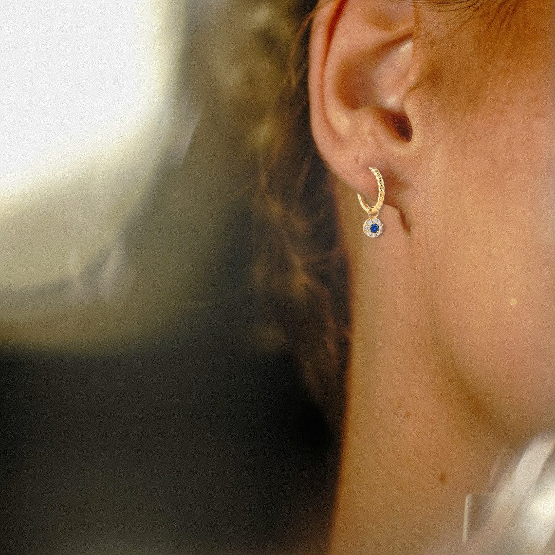 Suzan Gold Paar Creolen Twistella – 375er Echtgold-Creolen mit Zirkonia & b günstig online kaufen