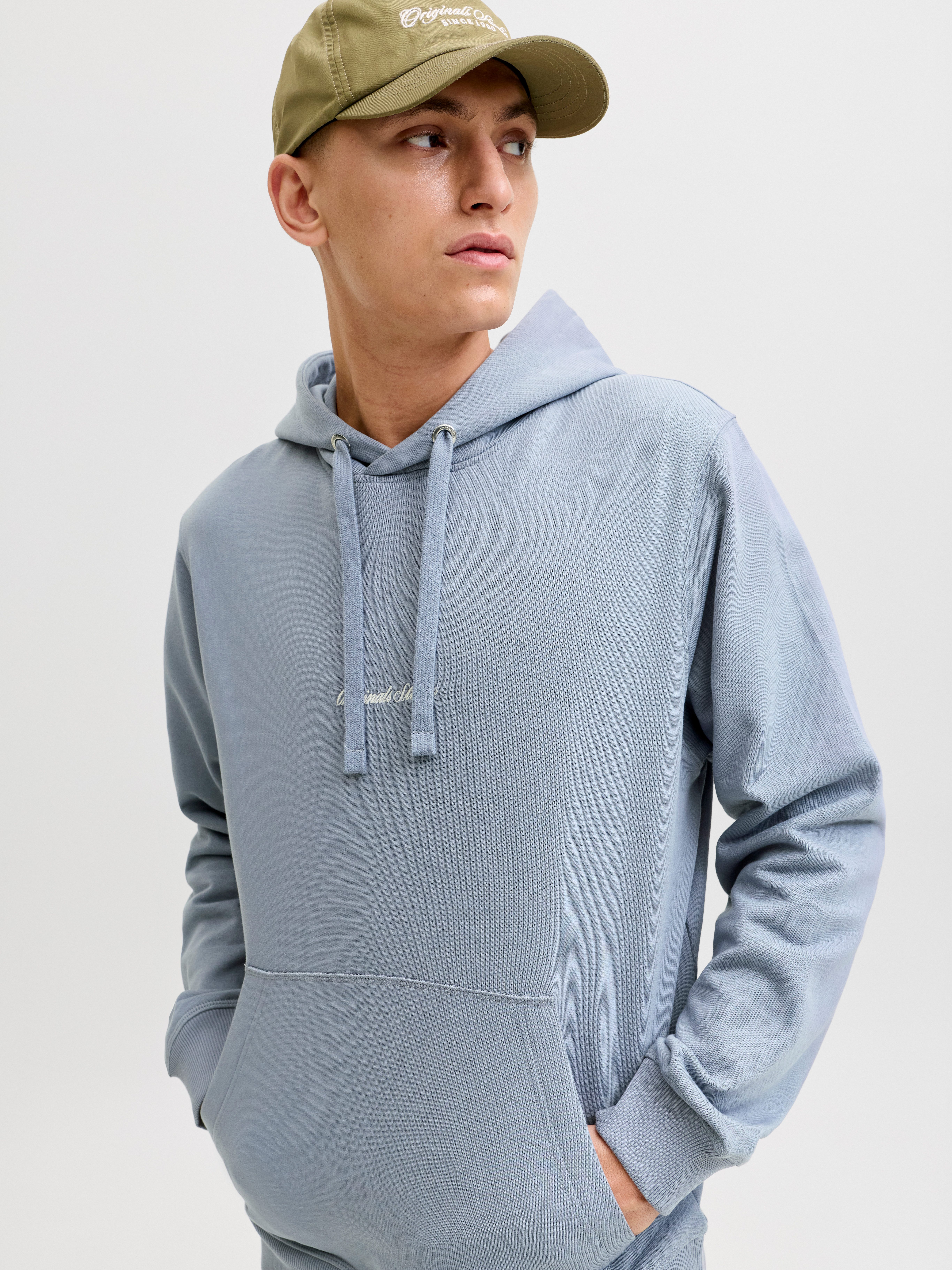 Jack & Jones Kapuzensweatshirt JORNORREBRO EMB SWEAT HOOD NOOS mit Logo Pri günstig online kaufen