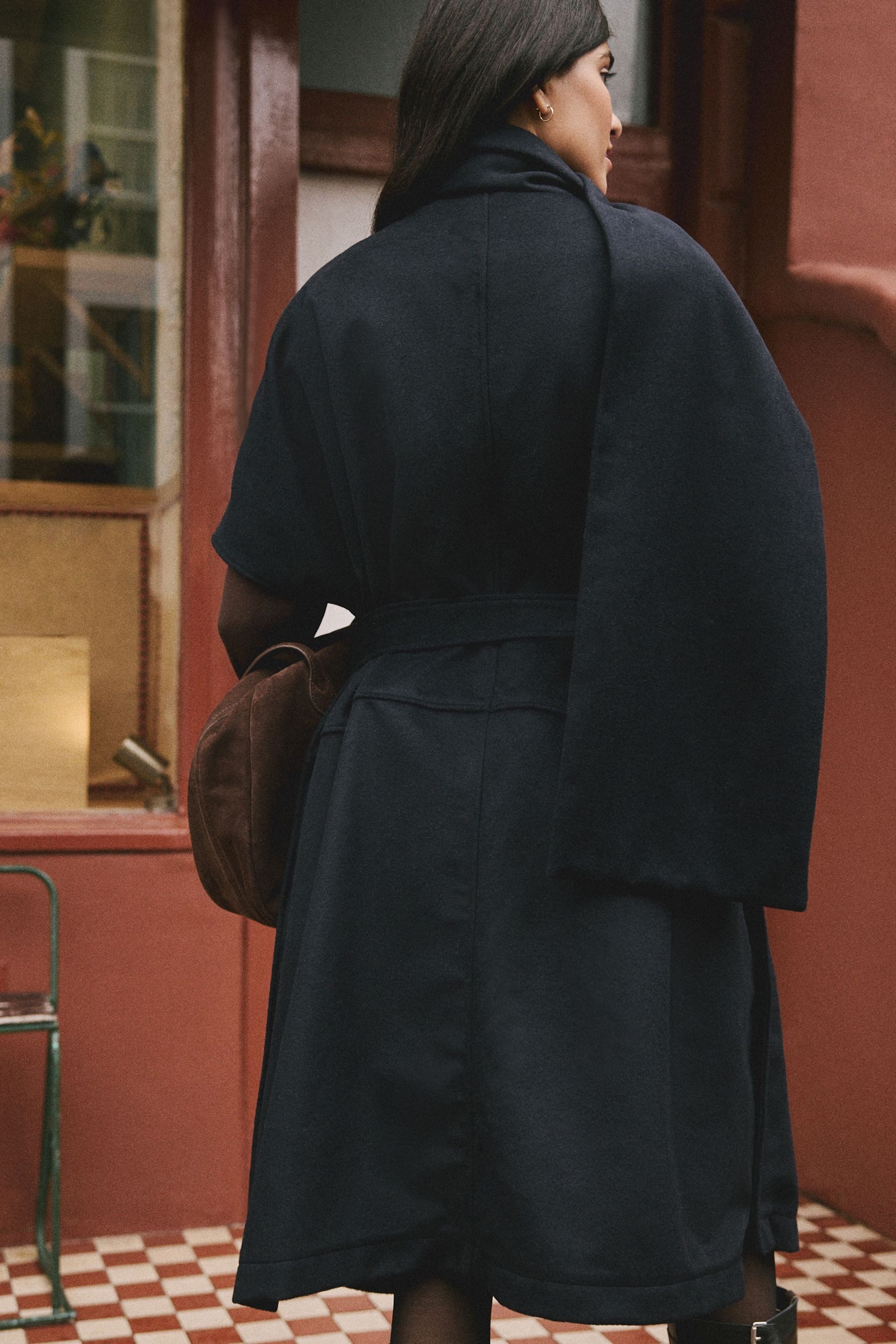 Next Poncho Langes Stola-Cape mit Taillengürtel und Wollanteil (1-St)