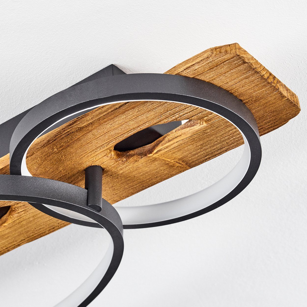 hofstein Deckenleuchte Deckenlampe aus Metall/Holz/Kunststoff in Anthazit/Natur/Weiß, LED fest integriert, 3000 Kelvin, dimmbar über Lichtschalter, 3600 Lumen,  – Bild 3 von 5