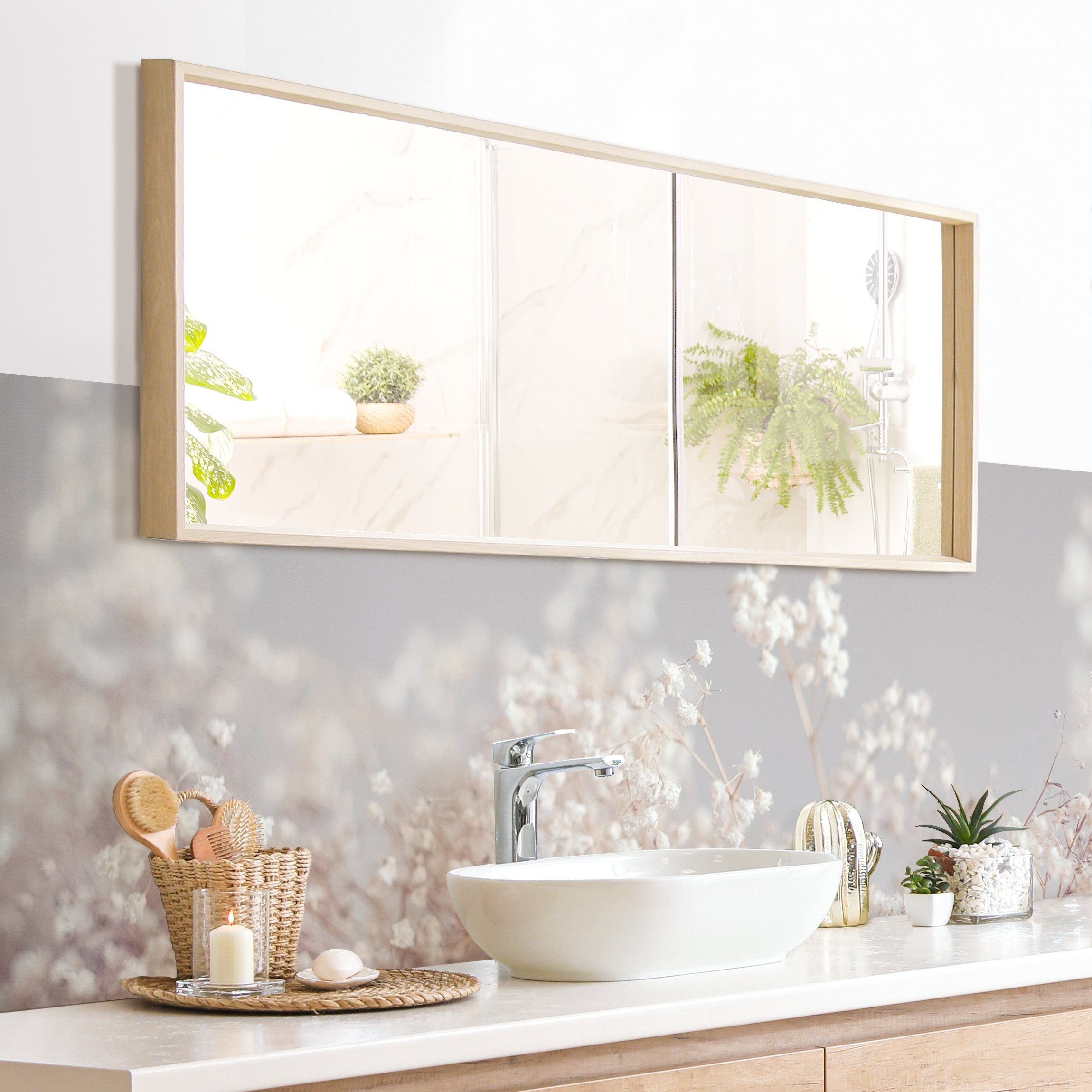Bilderdepot24 Badrückwand beige fugenlose Wandverkleidung Bad Landhaus, (Hartfolie matt » Selbstklebend SMART 0,35 mm), wasserfestes Wandpaneel Sanfter Blütentraum