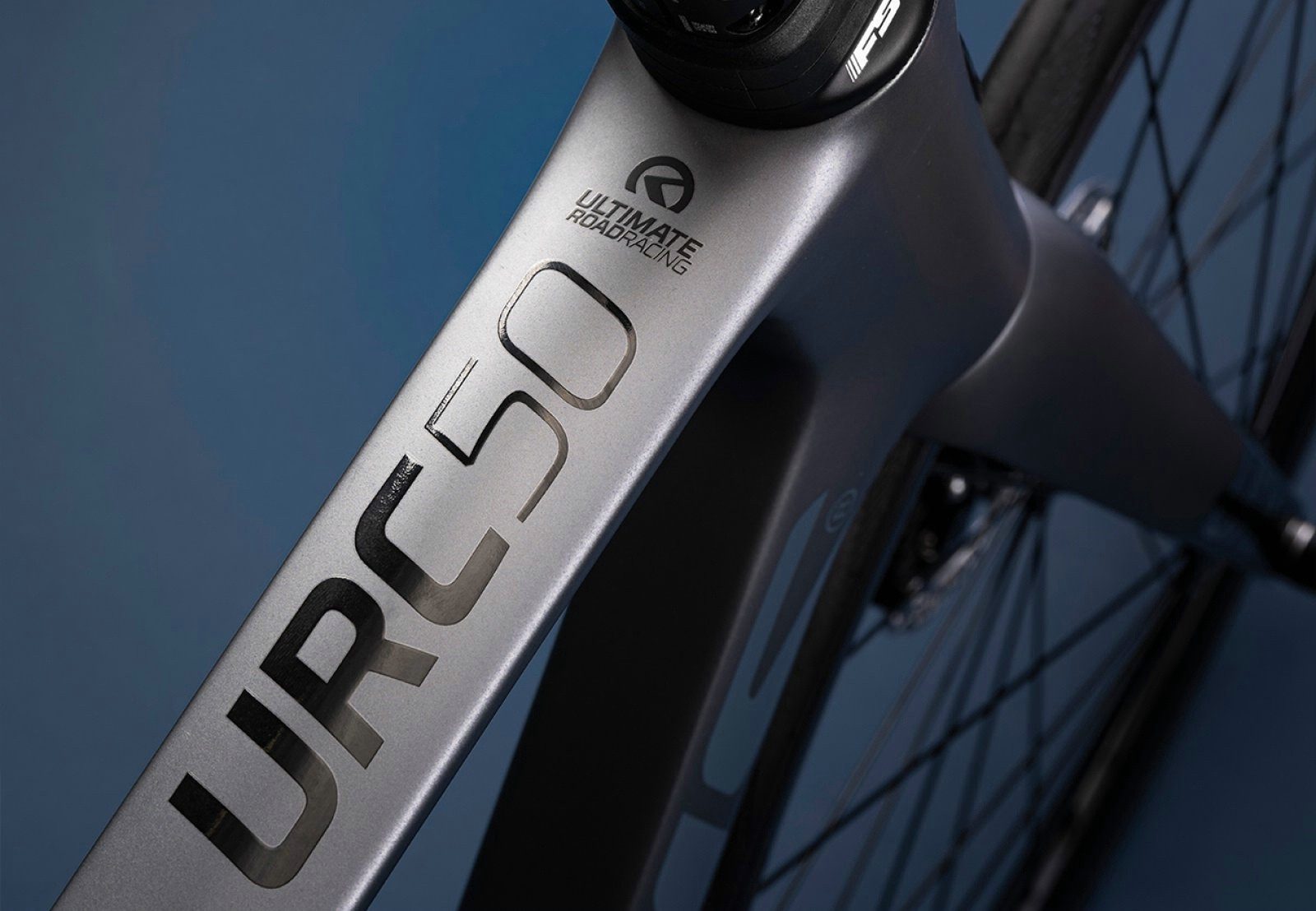 Kellys racing bike URC 50 Grey 28" diamond frame, 22-speed Shimano 105 R7000 (direct mount) rear derailleur