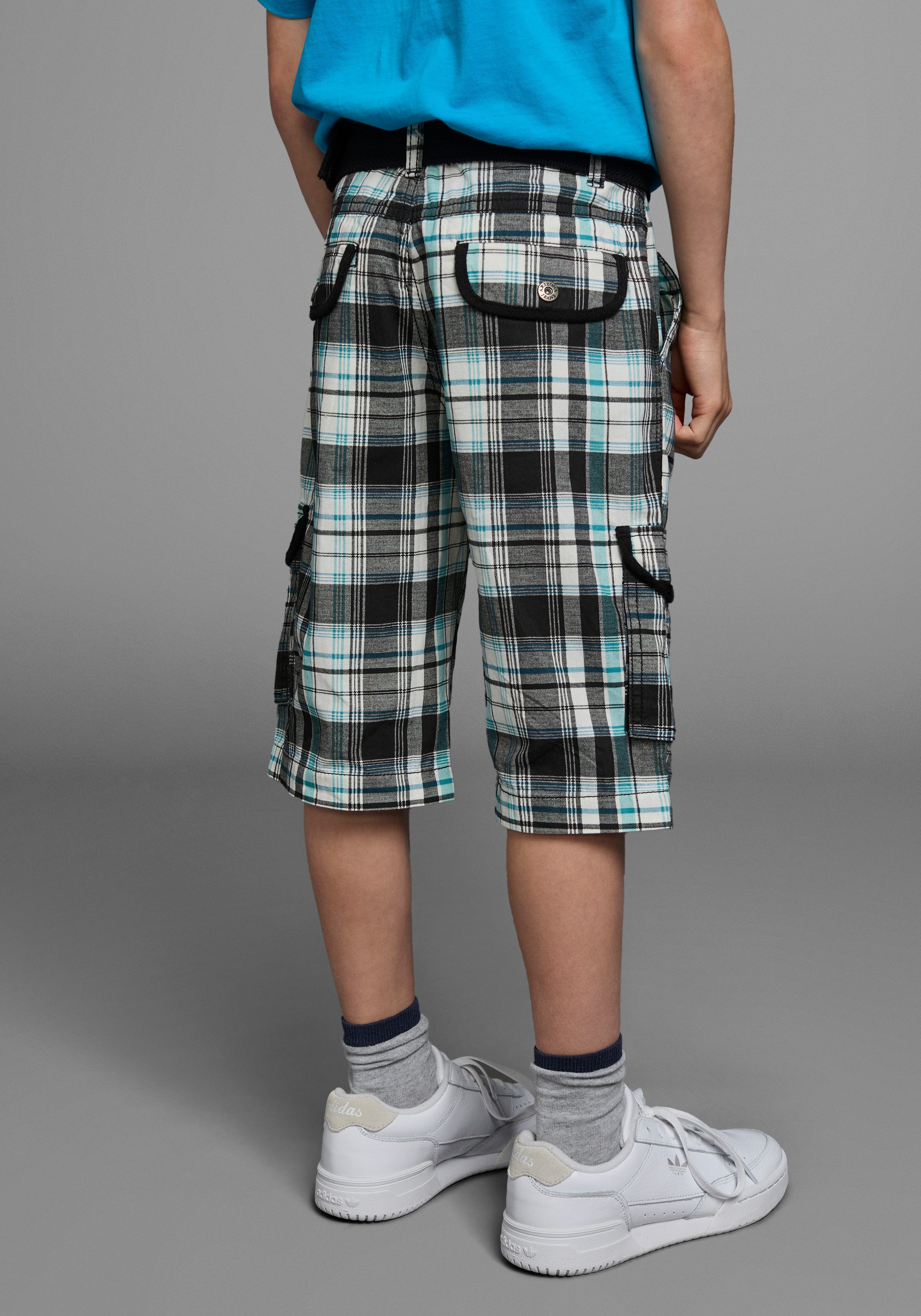 KIDSWORLD Shorts 2tlg. Bermudas mit Gürtel, Karierte Cargo-Bermudas (Set, 2-tlg., mit Gürtel) mit Textilgürtel