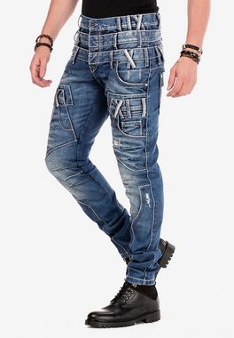 Cipo & Baxx Röhrenjeans mit Dreifachbund in Straight Fit