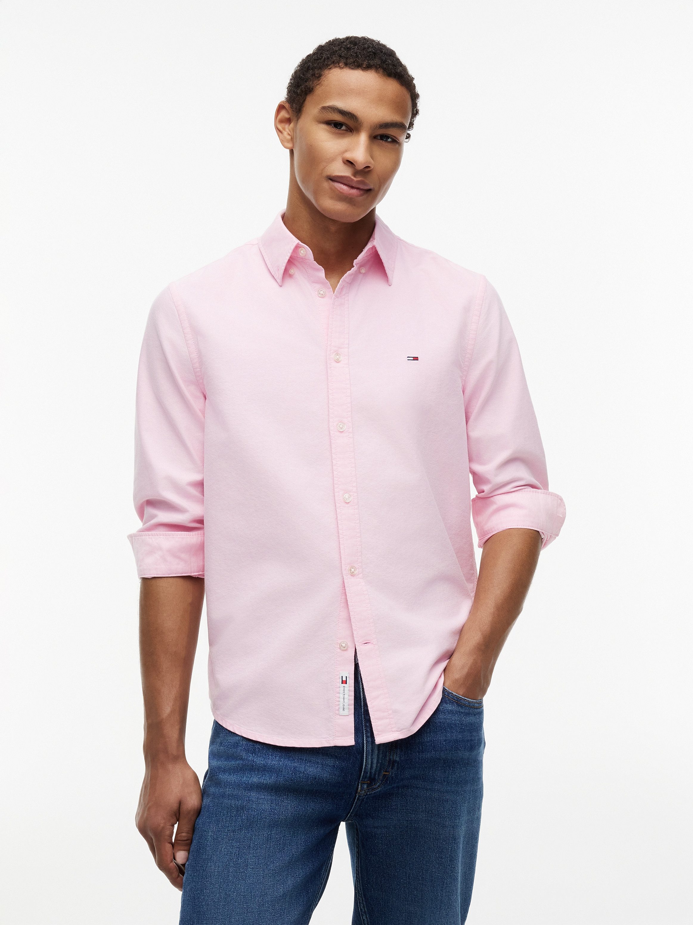 Tommy Jeans Langarmhemd TJM REGULAR OXFORD mit Rundhalsausschnitt, Button-down-Kragen