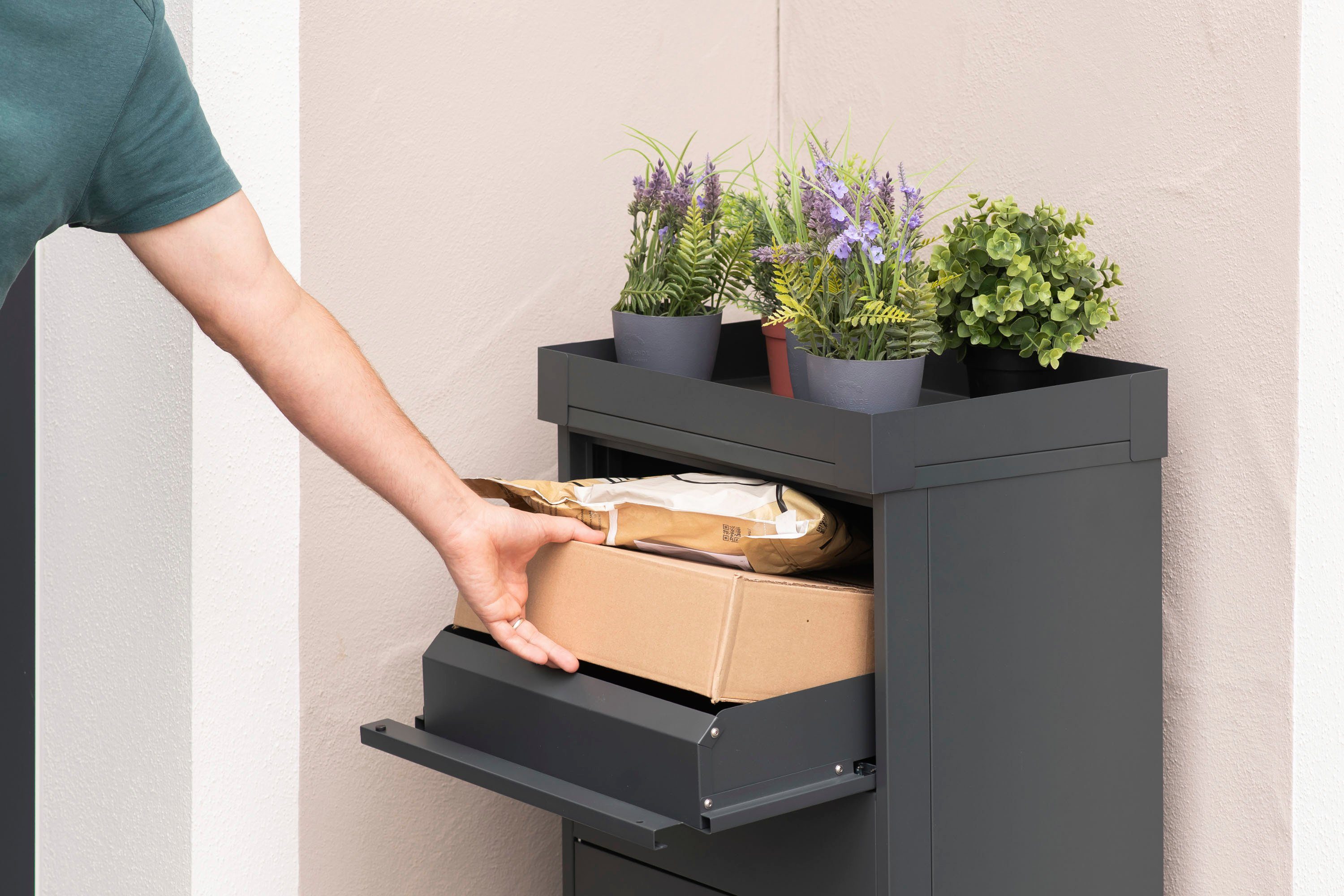 WESTMANN Briefkasten Stahl-Paketbox Piet, Anthrazit, 50x37x105 cm – Bild 4 von 5