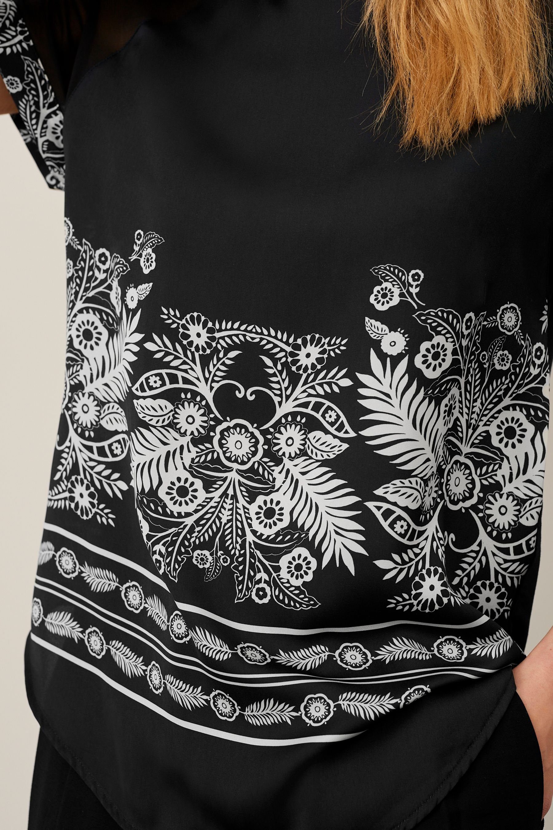 Raglanärmeln Kurzärmliges T-Shirt (1-tlg) Next mit Webmix Monochrome aus T-Shirt