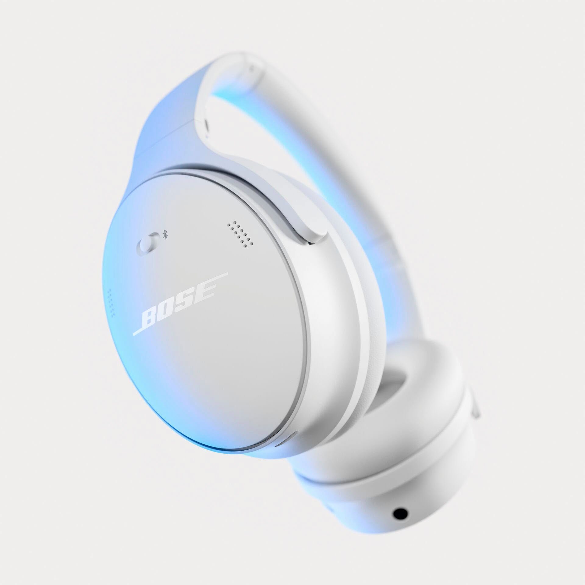 Bose QuietComfort Over-Ear-Kopfhörer (Noise-Cancelling, Rauschunterdrückung, Sprachsteuerung, integrierte Steuerung für Anrufe und Musik, Bluetooth) – Bild 4 von 5