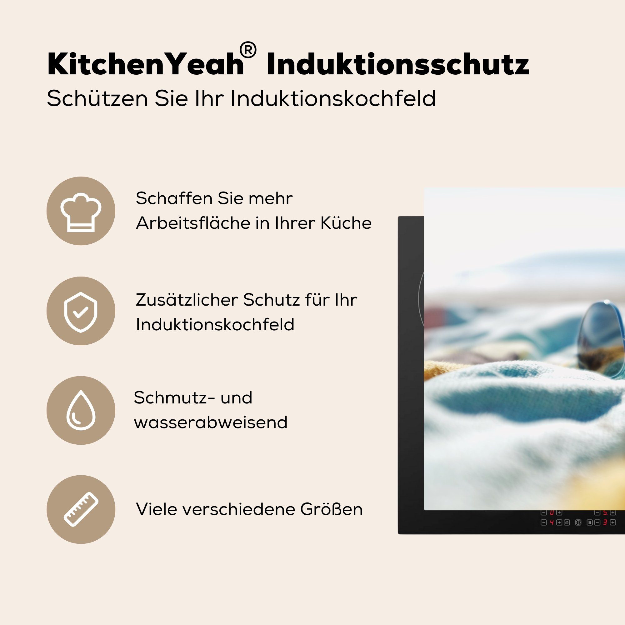 Bild Ceranfeldabdeckung die cm, Schutz für liegenden Handtuch Vinyl, tlg), küche, Sonnenbrille, auf MuchoWow einem (1 81x52 Induktionskochfeld Herdblende-/Abdeckplatte einer