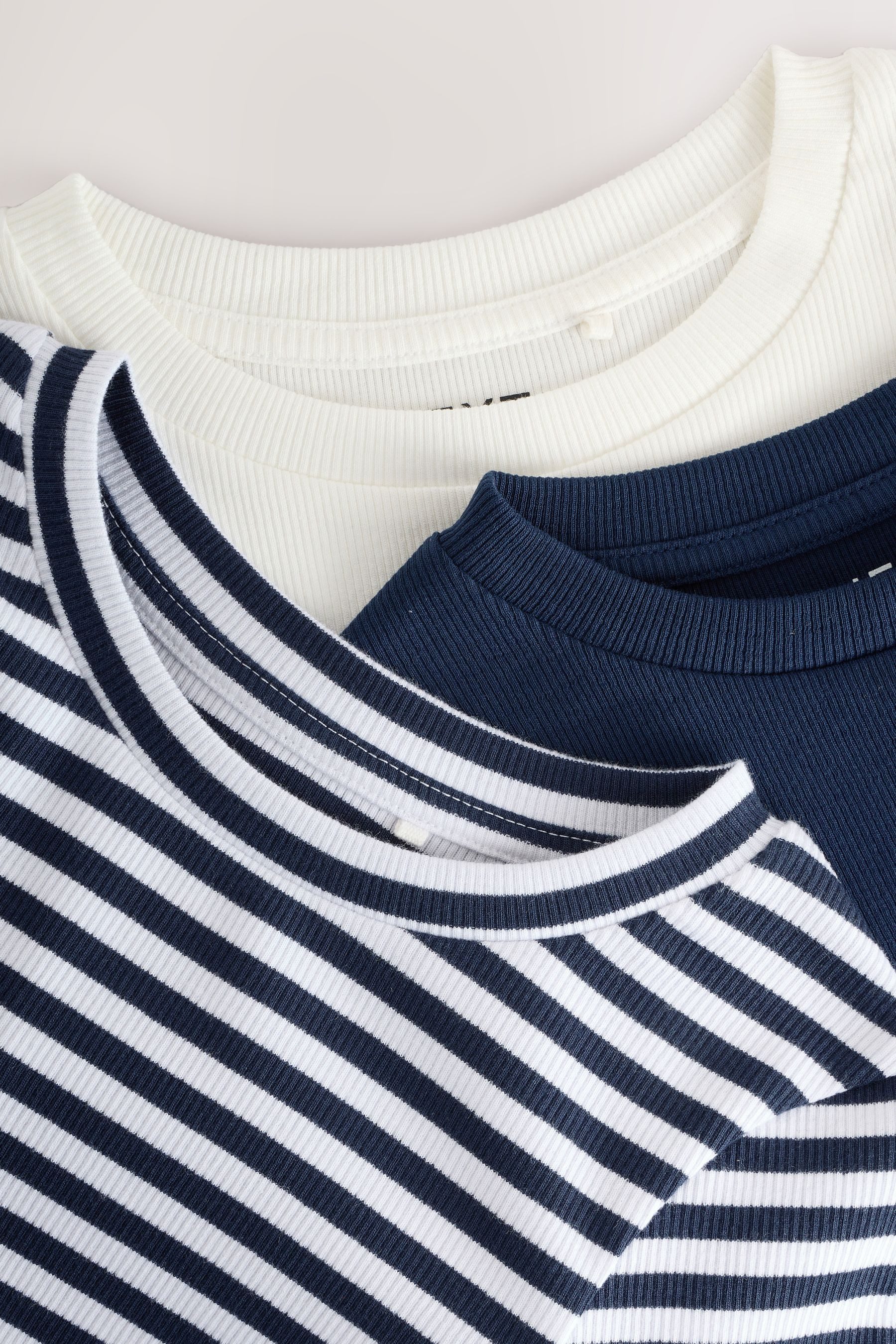 Next Langarmshirt 3er-Pack gerippte Langarmoberteile (3-tlg)