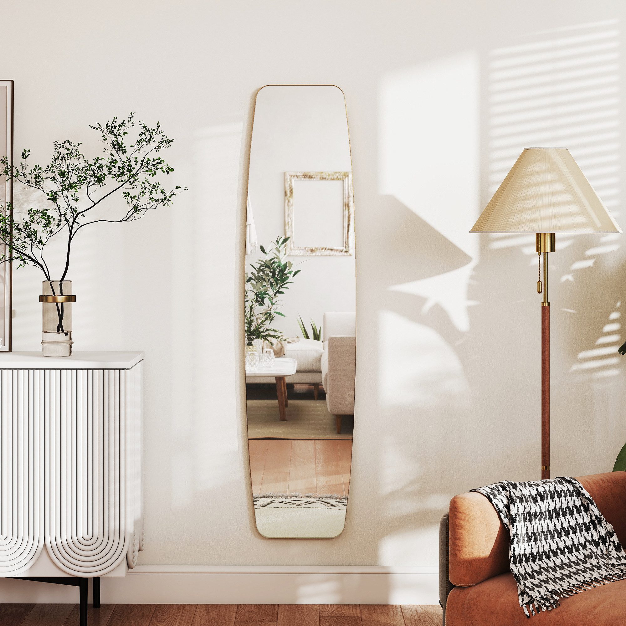 HOMCOM Wandspiegel Ganzkörperspiegel mit abgerundeten Ecken dekorativer Fenster Spiegel (Flurspiegel, 1-St., Hängespiegel), mit Metallrahmen, für Schlafzimmer, Wohnzimmmer, Gold