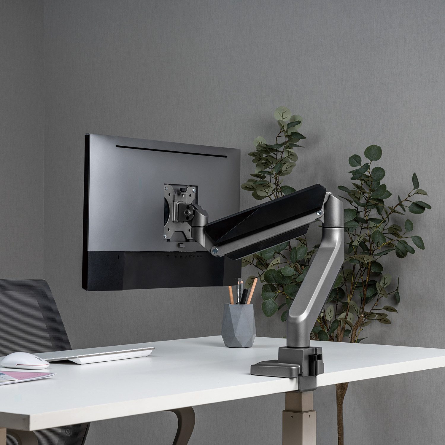 Ergo Office Monitor-Halterung ER-445, (bis 35,00 Zoll, Full-Motion-Einstellungmöglichkeiten; Gasfeder-System; Kabelmanagement)