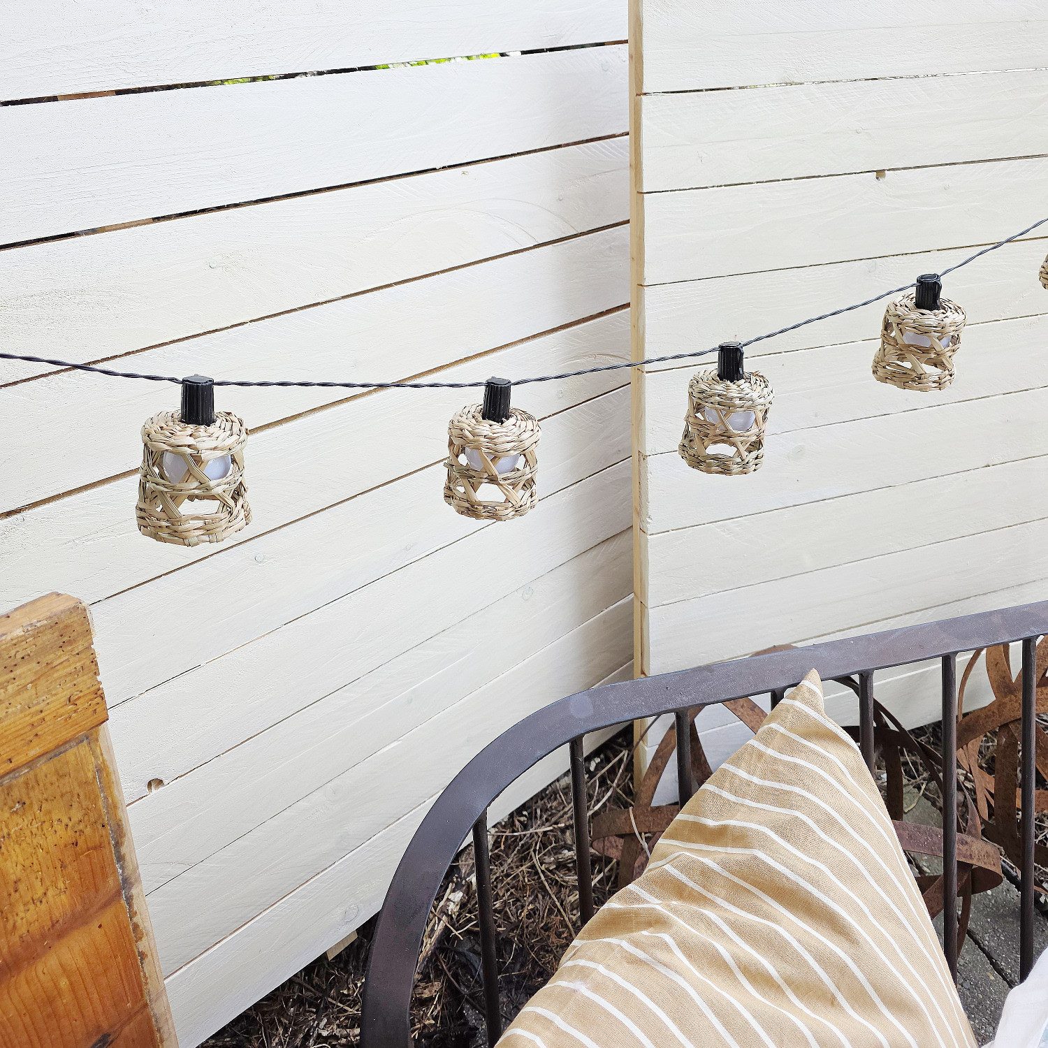 Macosa Home LED-Lichterkette Rattan Laternen warmweiß IP44 für Außen & Innen Boho, LED Lichterkette 180 cm mit Natur-Lampenschirmen