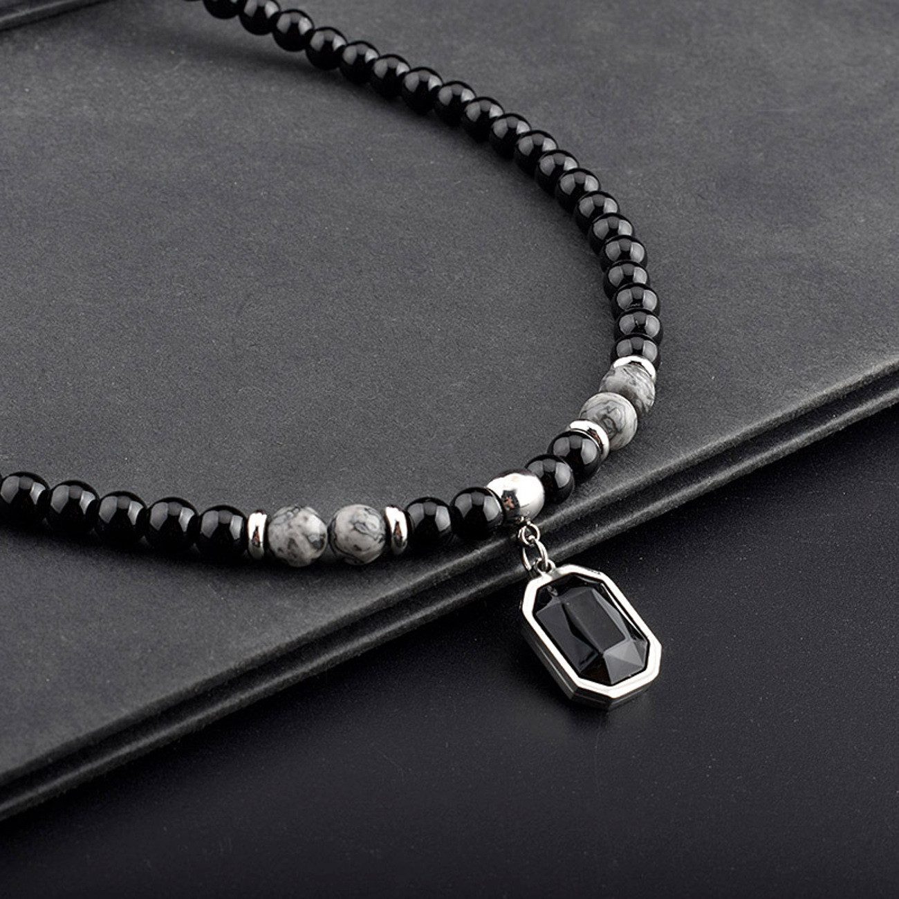 KARMA Perlenkette Schwarz Edelstahl 45 cm Perlen Tigerstein (Edelstahlkette, Herrenhalskette Geschenk für Ihn Halskette), Herren Kette Herrenschmuck Männer