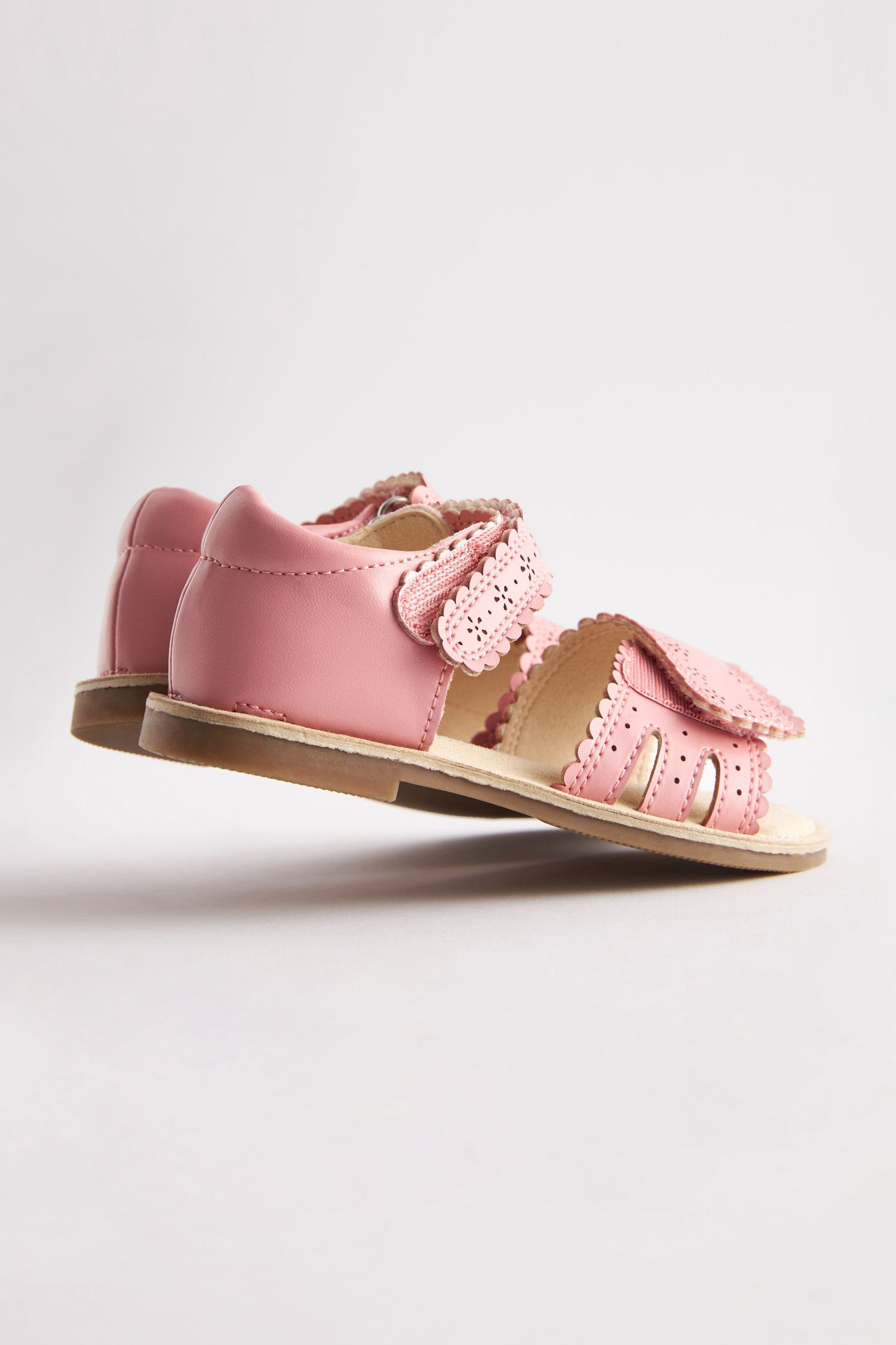 Next Sandalen mit Passform Sandale Riemen- Breite (1-tlg) Pink verstellbarem