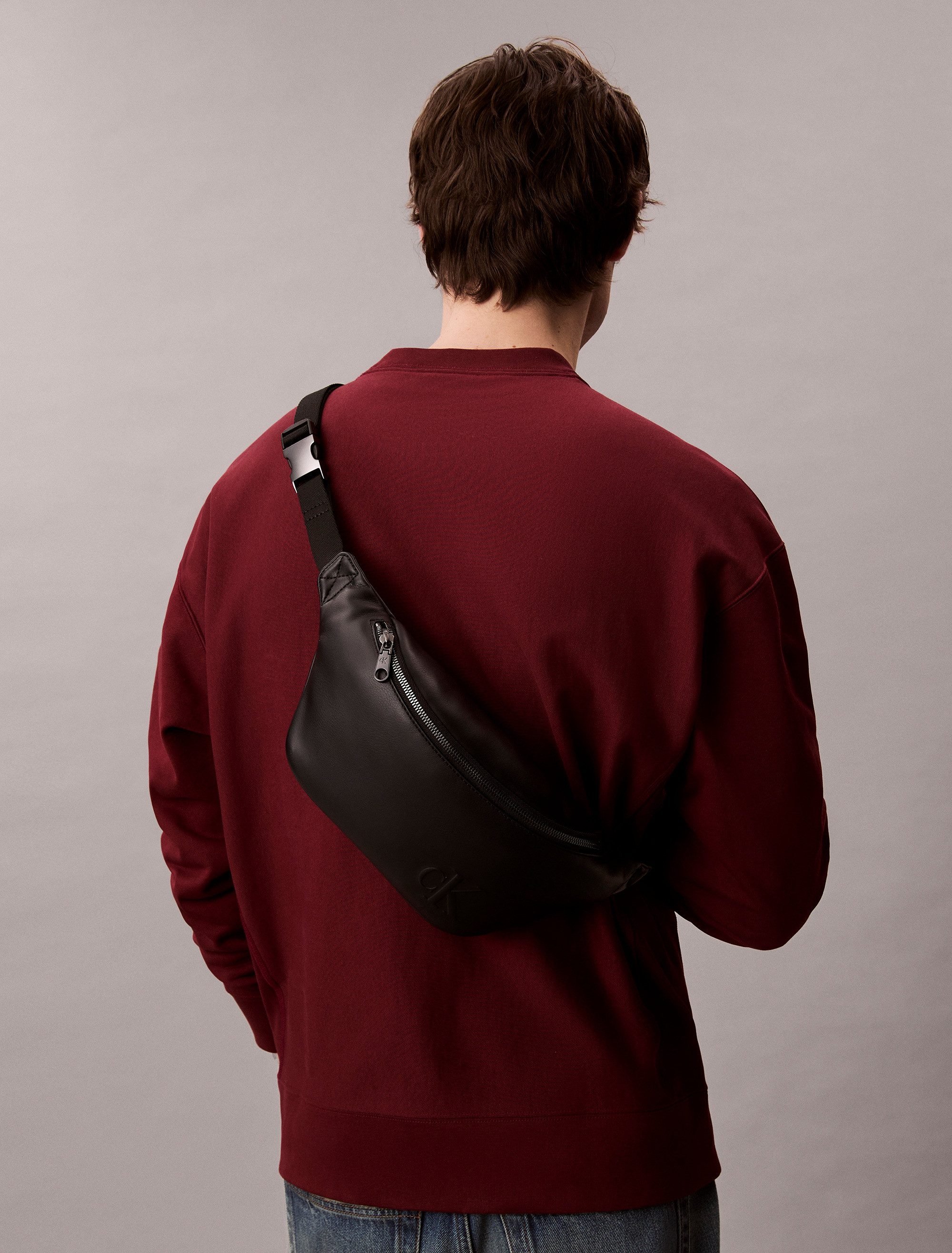 Calvin Klein Gürteltasche BOLD CK WAISTBAG, Unisex Bauchtasche, Minibag mit CK-Logo