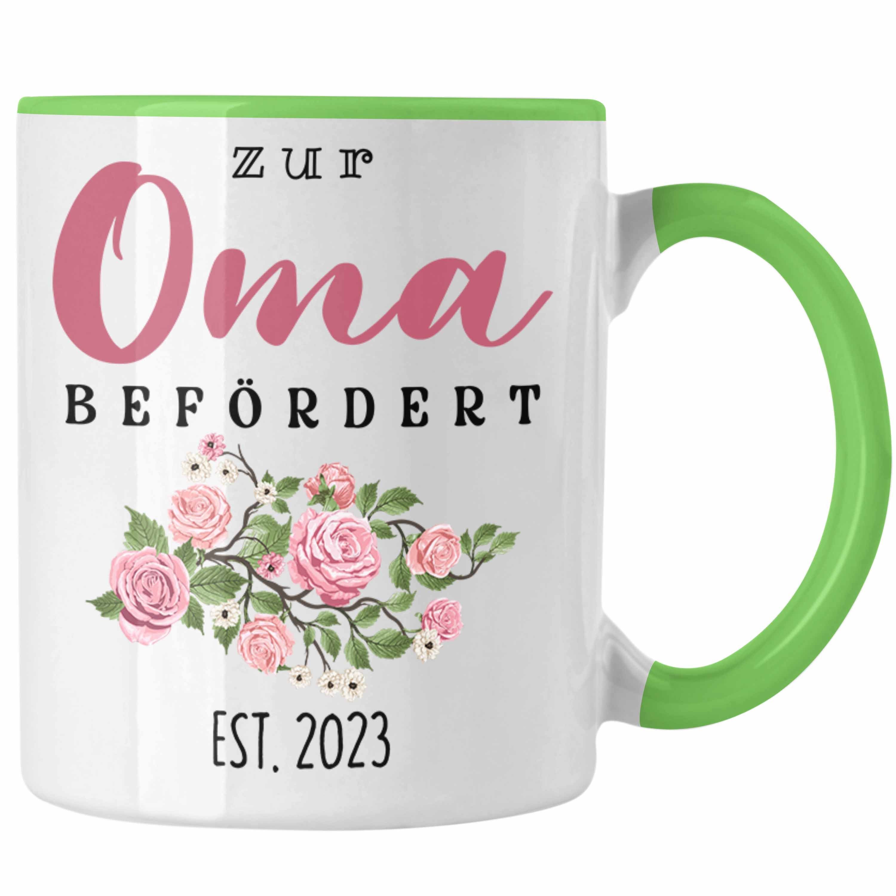 Trendation Tasse Trendation - Du Wirst Oma 2023 Tasse Geschenk Schwangerschaft Grün