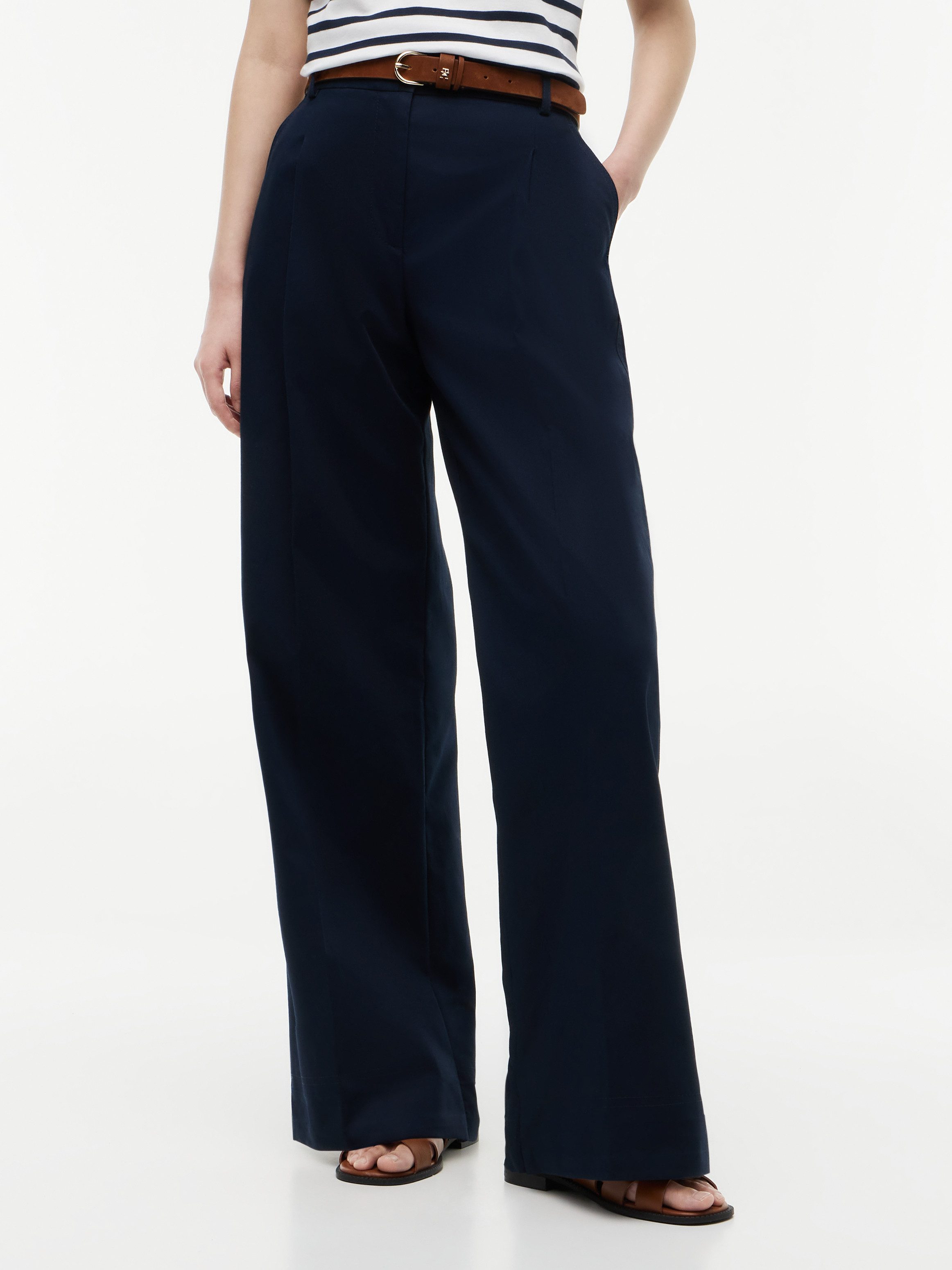 Tommy Hilfiger Anzughose CHINO DRESSING WIDE LEG Aus reiner Baumwolle, mit weiter Beinform
