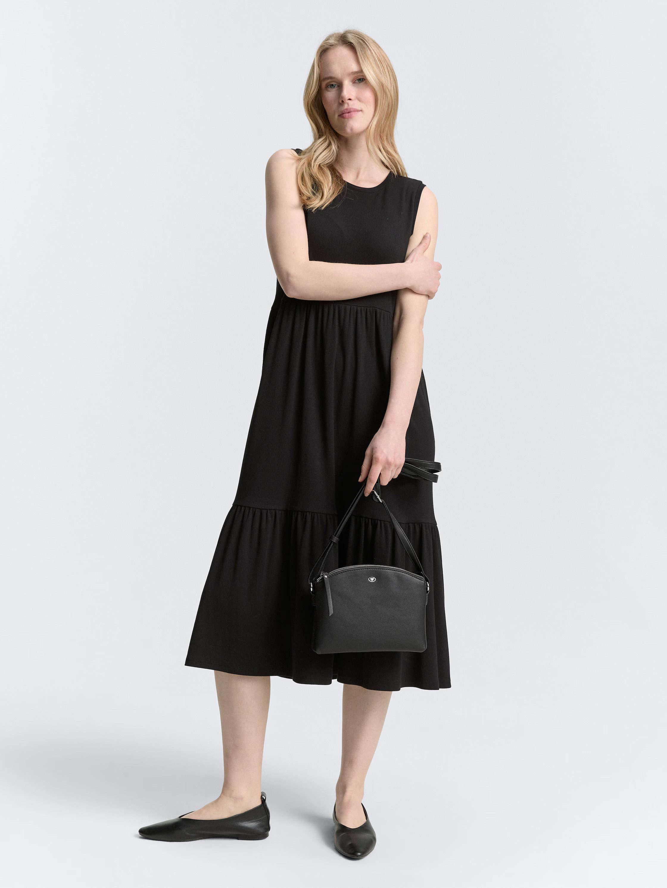 TOM TAILOR Umhängetasche Roma, aus fein genarbtem Lederimitat, modisch schlicht