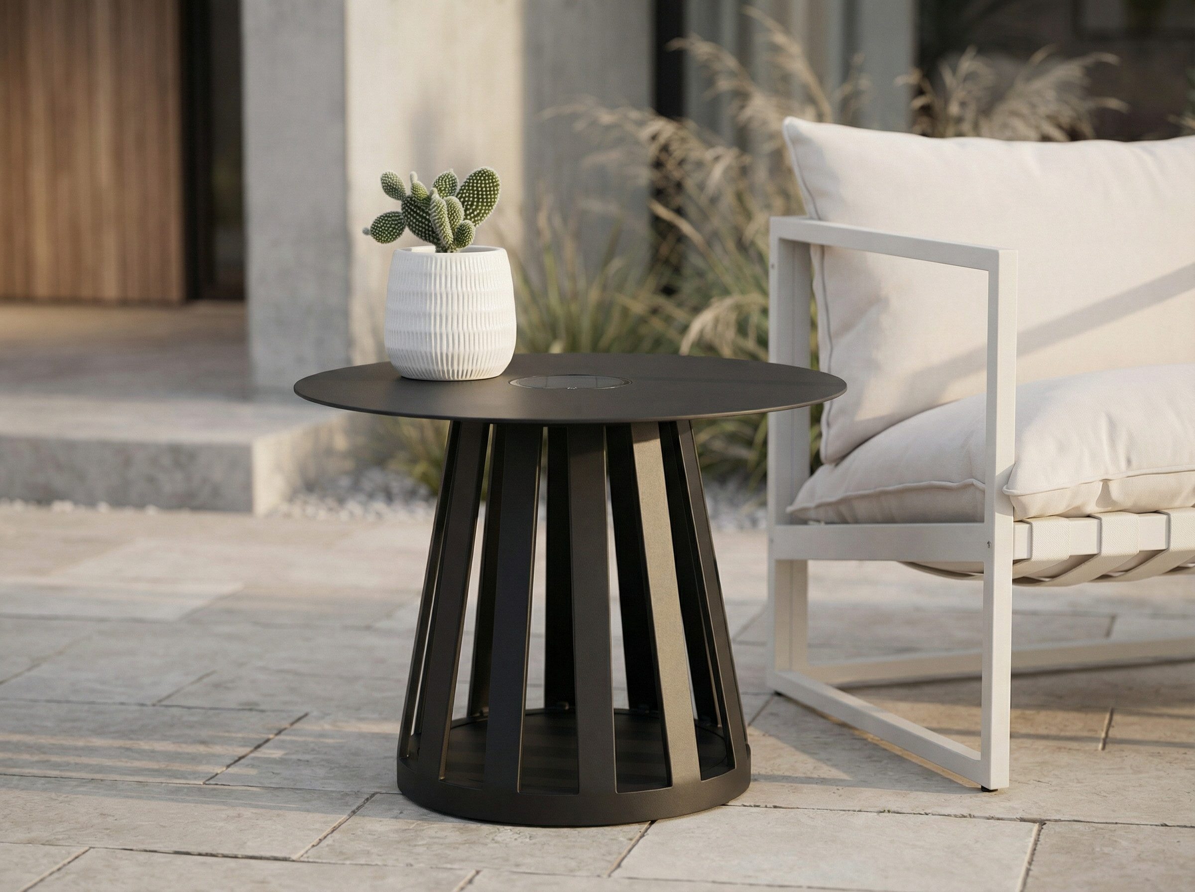 faee Gartentisch Solta, inkl. LED-Solarleuchte