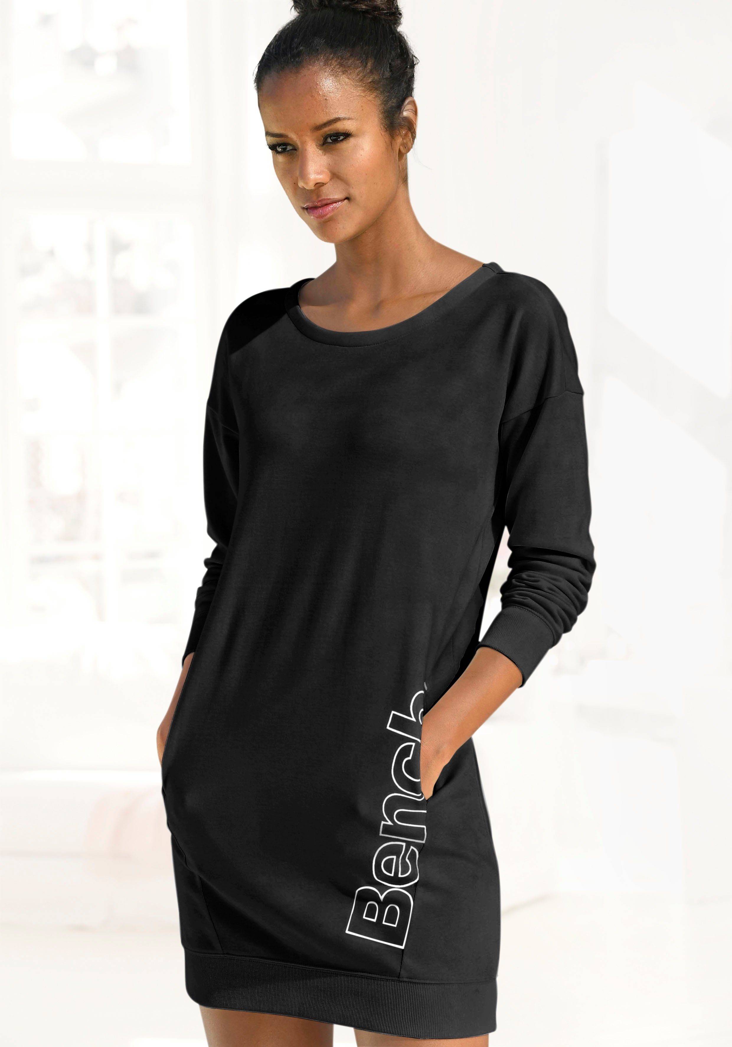 Bench. Loungewear Sweatkleid mit seitlichen Eingrifftaschen, Home- und Loungewear Serie