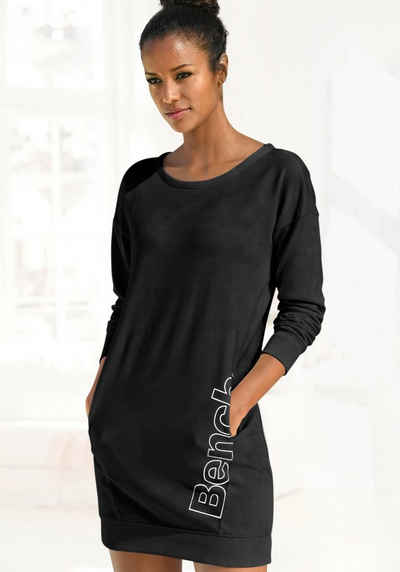 Bench. Loungewear Sweatkleid mit seitlichem Logoprint