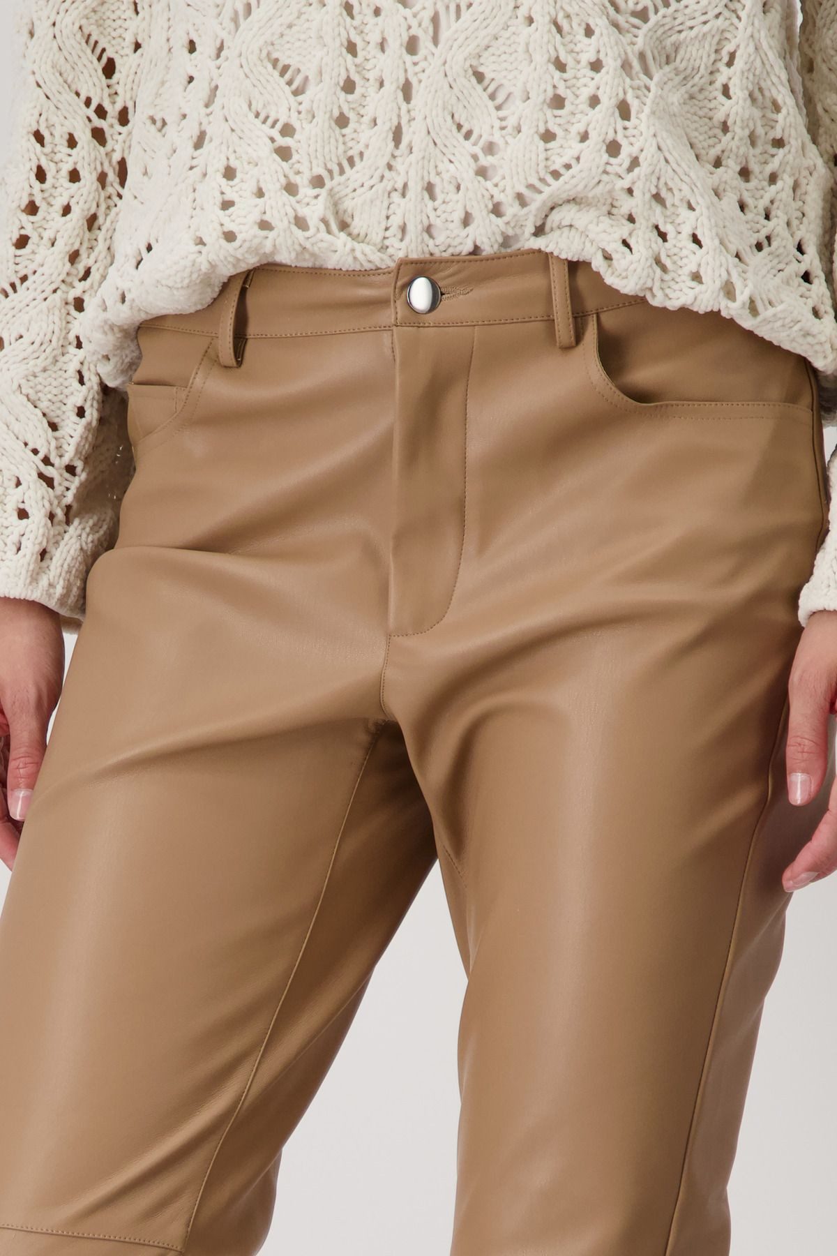 Monari Lederimitathose