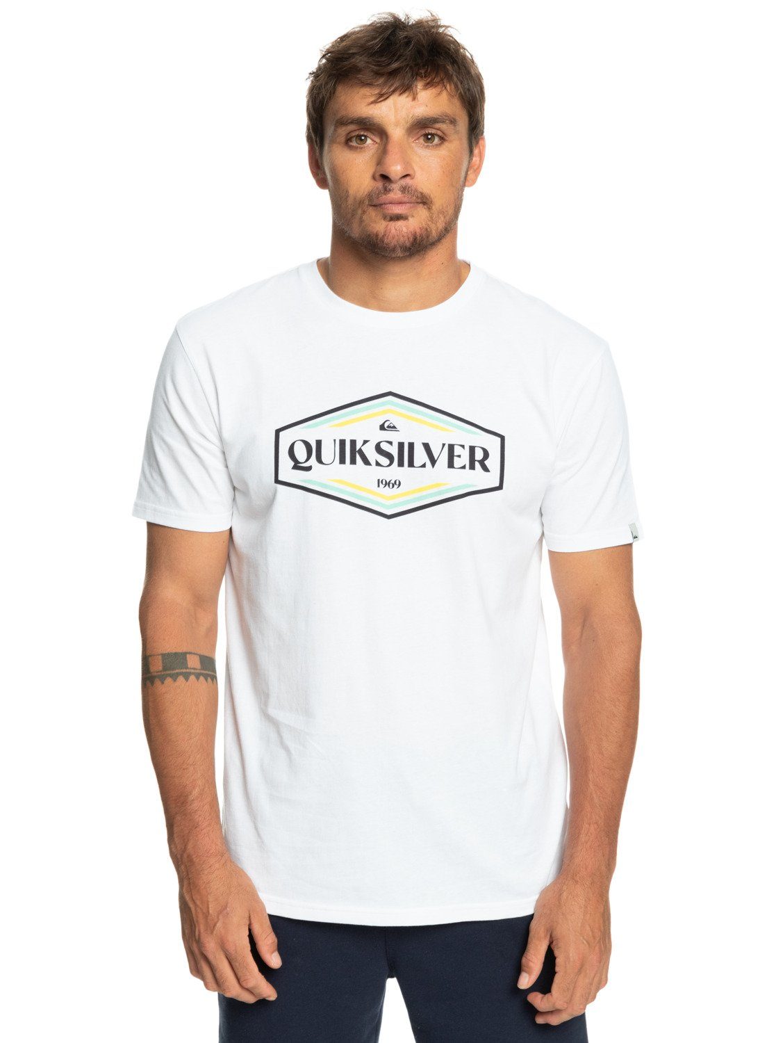 Quiksilver T-Shirt Shapes Up