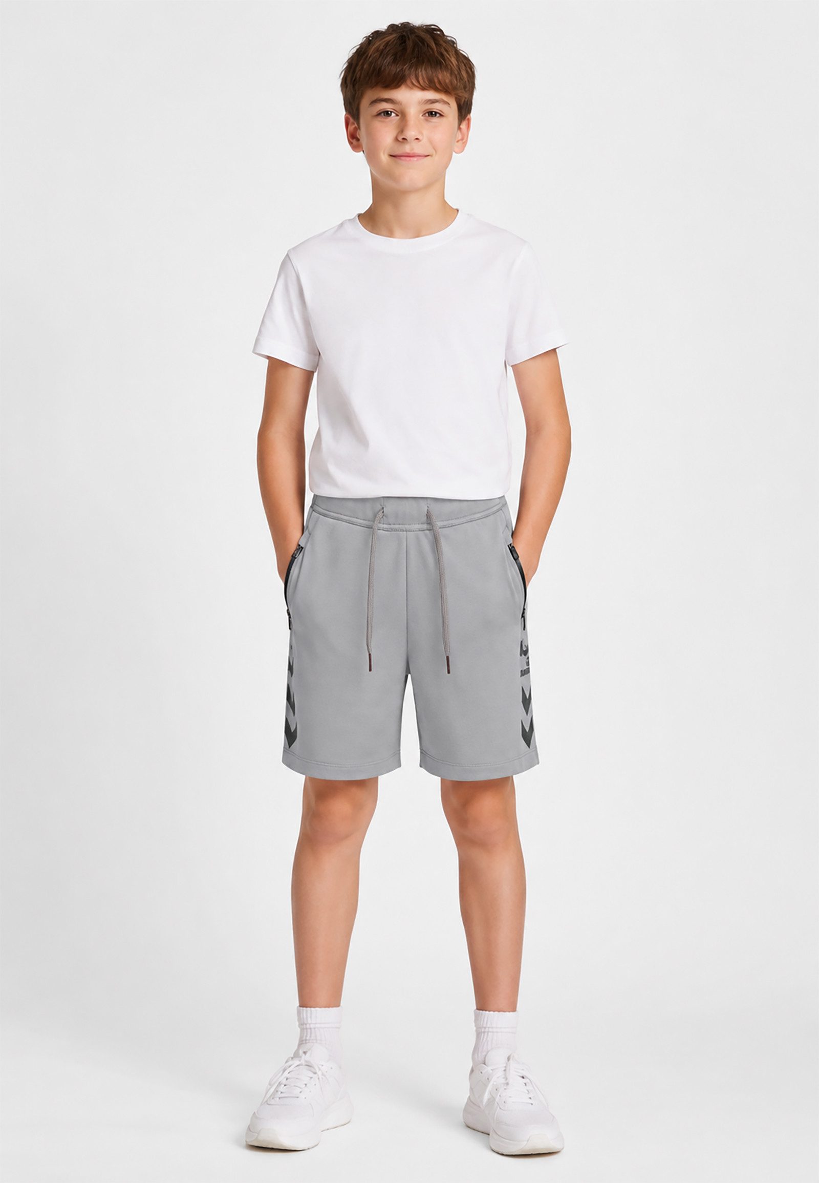 hummel Shorts Sportlicher Look Kordelzug Logo Print Reißtasche Bund (1-tlg) hmlCIMA 2.0 SHORTS KIDS