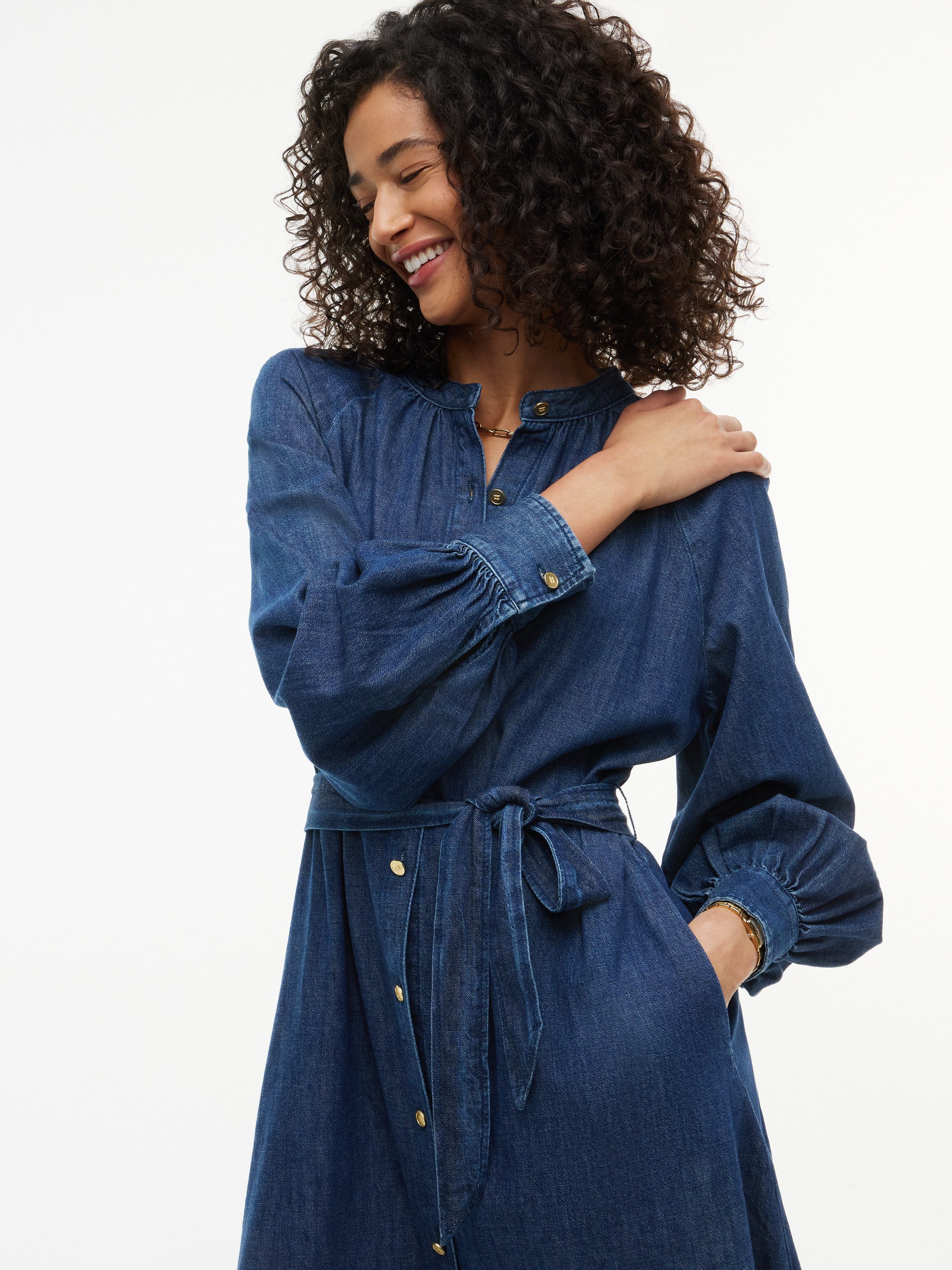 Tommy Hilfiger Jeanskleid GATHERED MIDI DRESS MYF Baumwoll-Denim