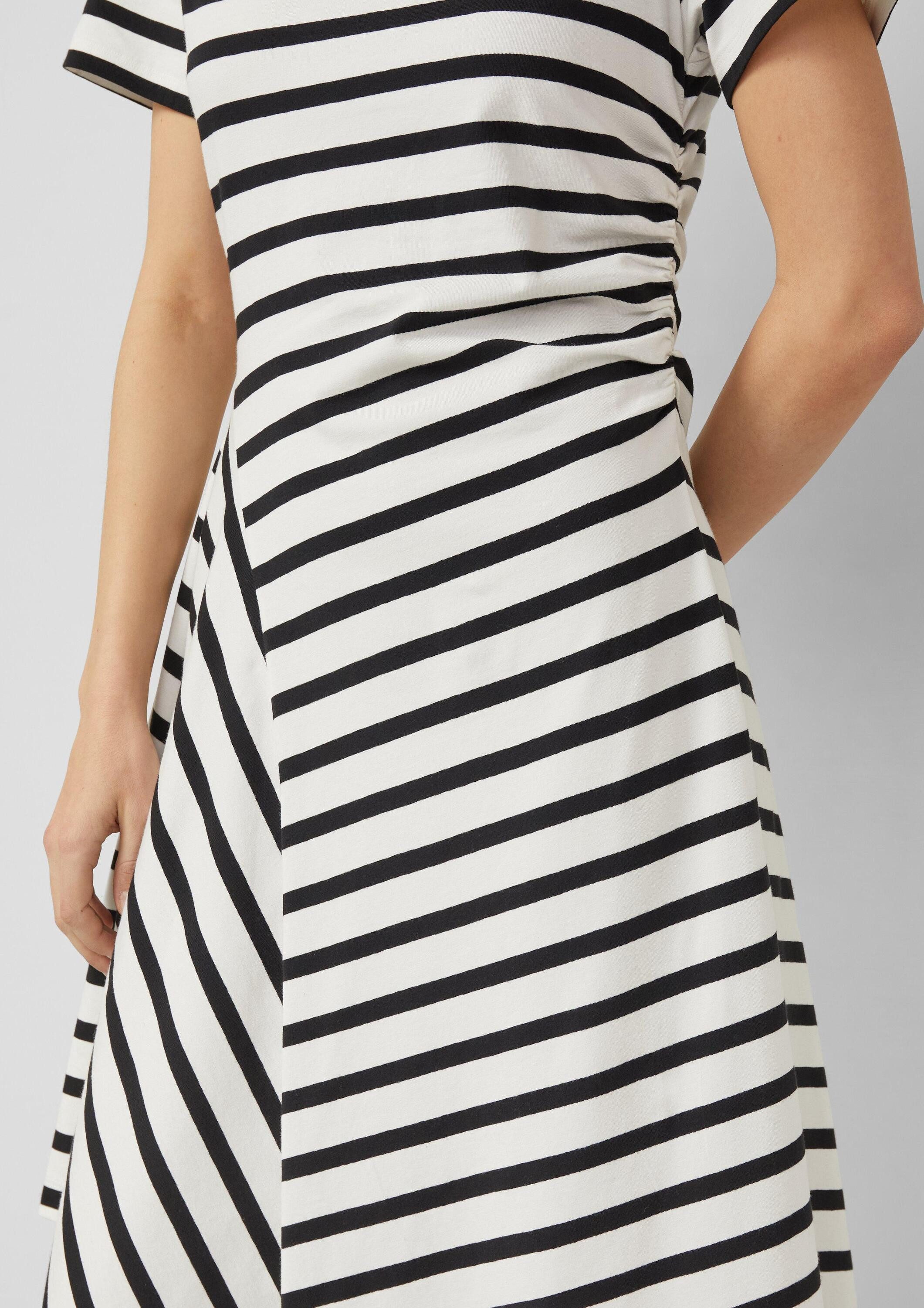 s.Oliver Midikleid Kleid Asymmetrisches Jerseykleid mit Raffung