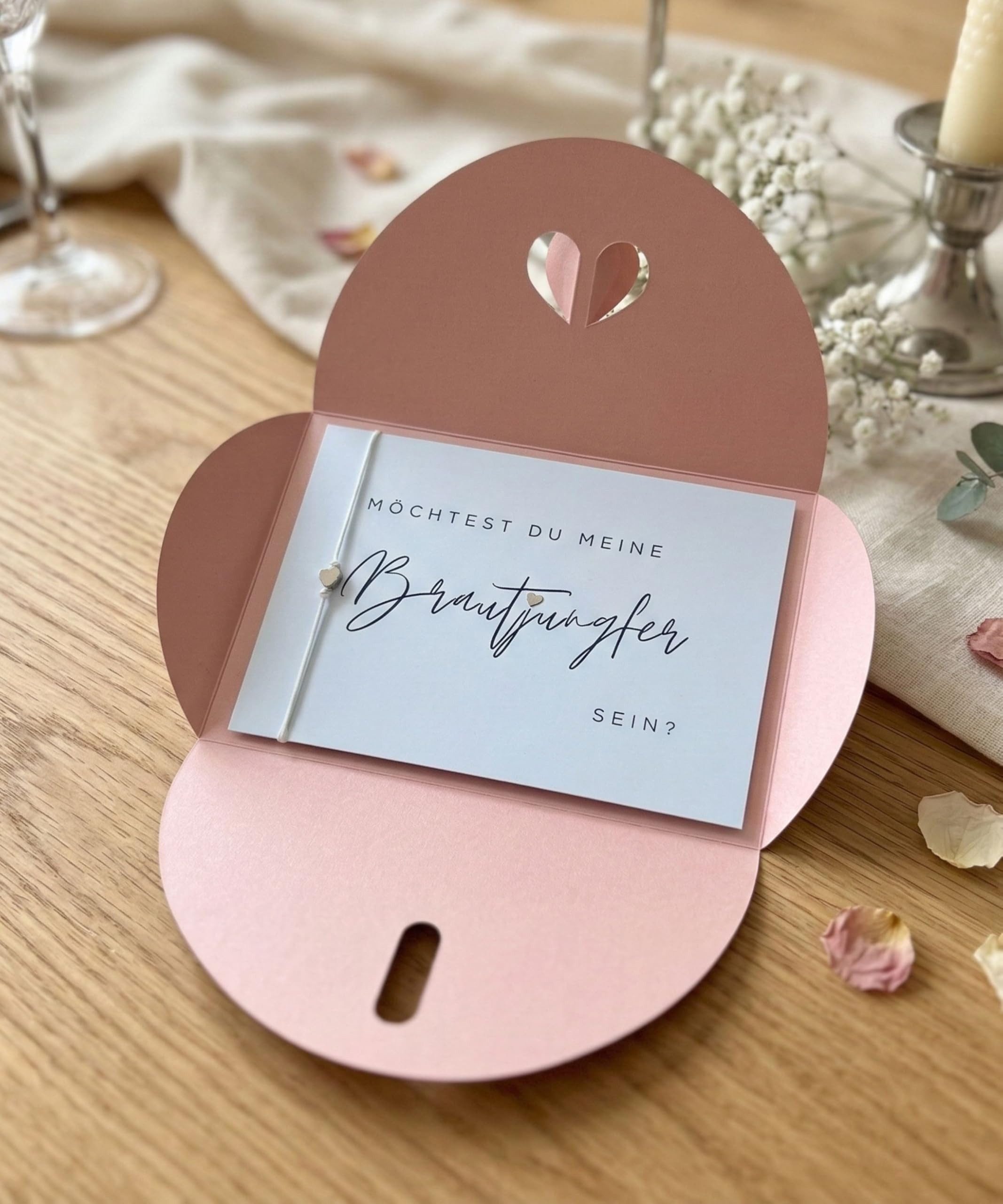 Briefzauber Hochzeitskarte Brautjungfer fragen - Karte mit Armband & Herzumschlag