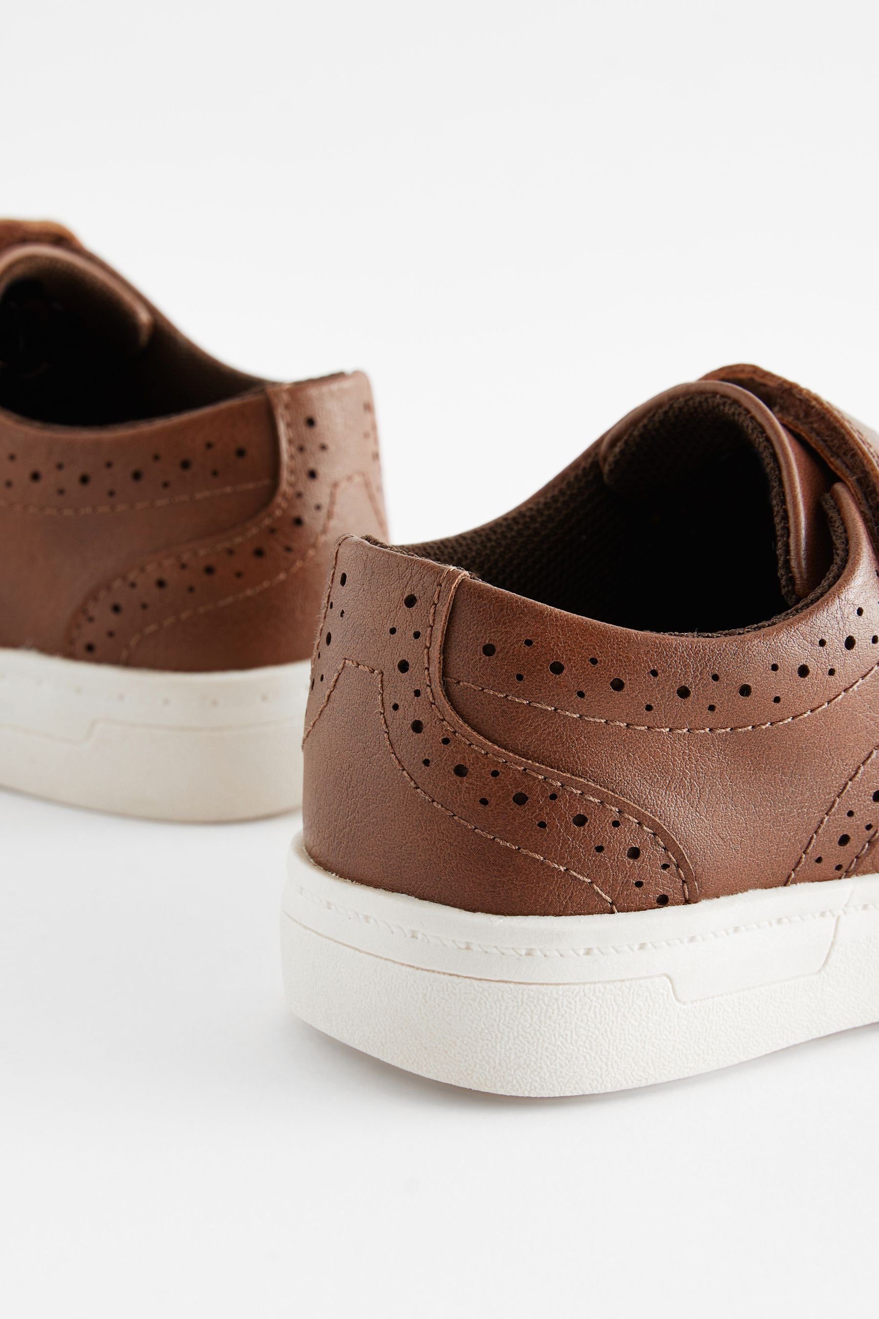 Next Brogues mit Klettverschluss Klettschuh (1-tlg)