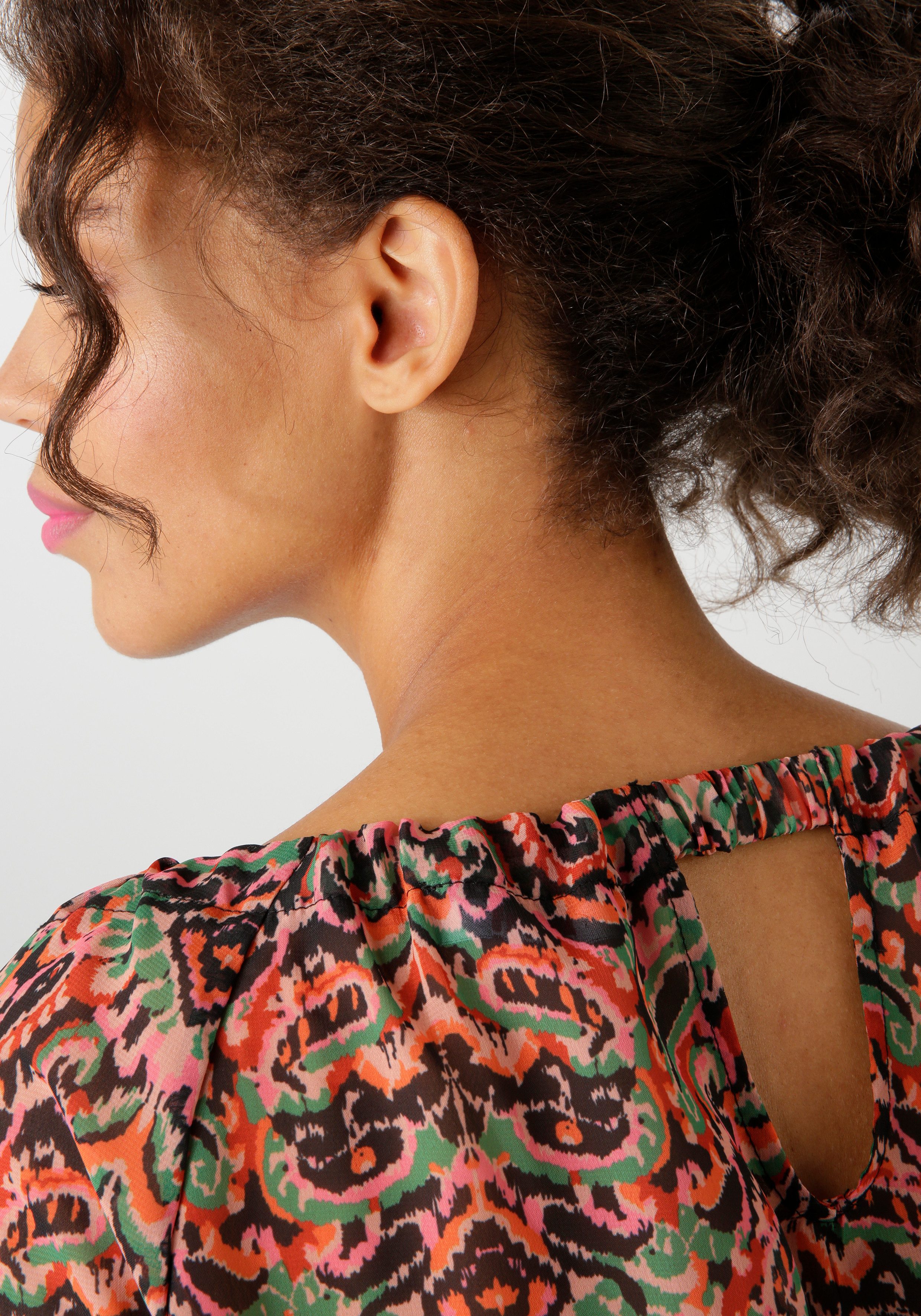 Aniston CASUAL Schlupfbluse mit raffiniertem Cut-Out im Rücken günstig online kaufen