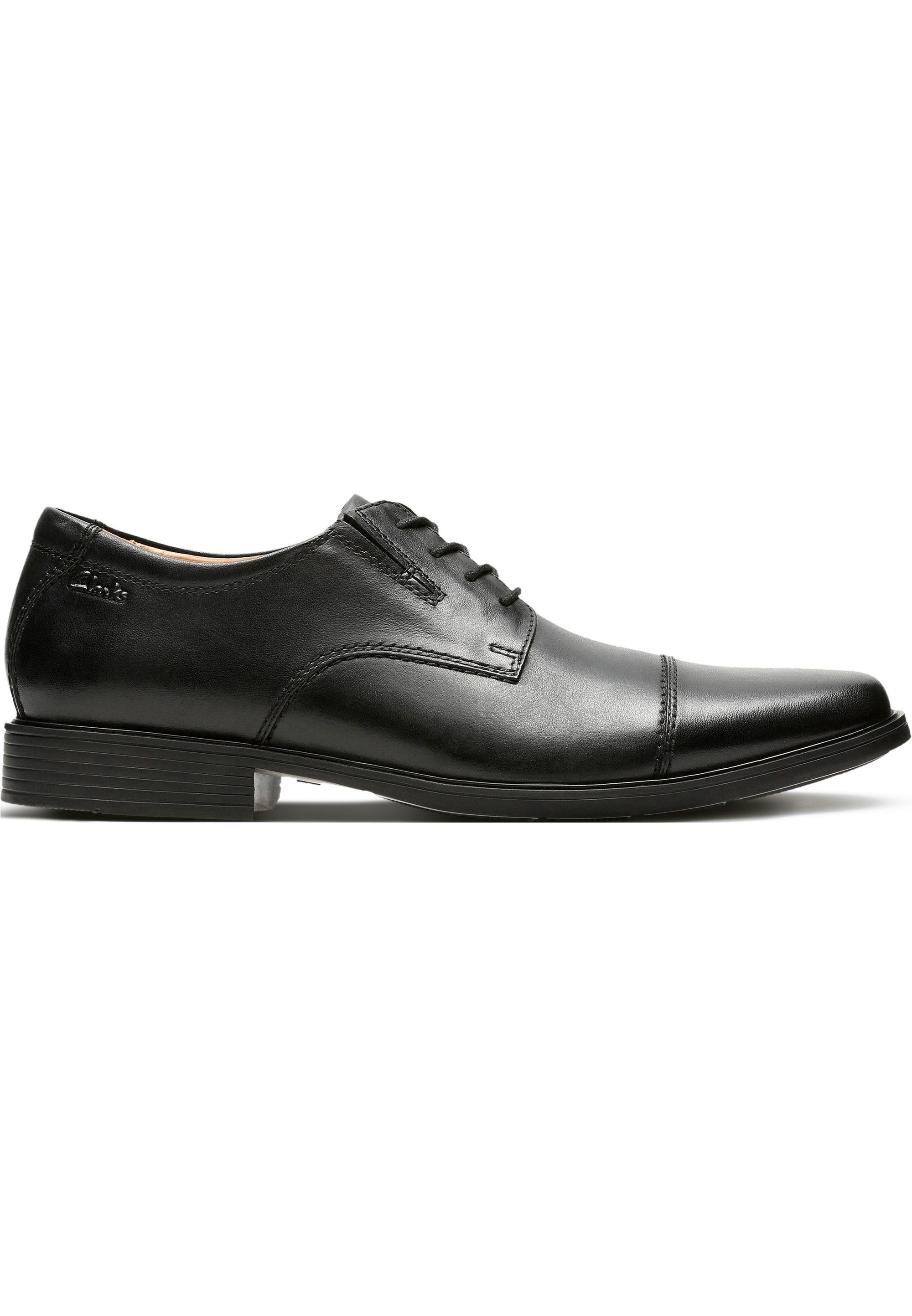 Clarks Tilden Schnürschuh im klassischen Design