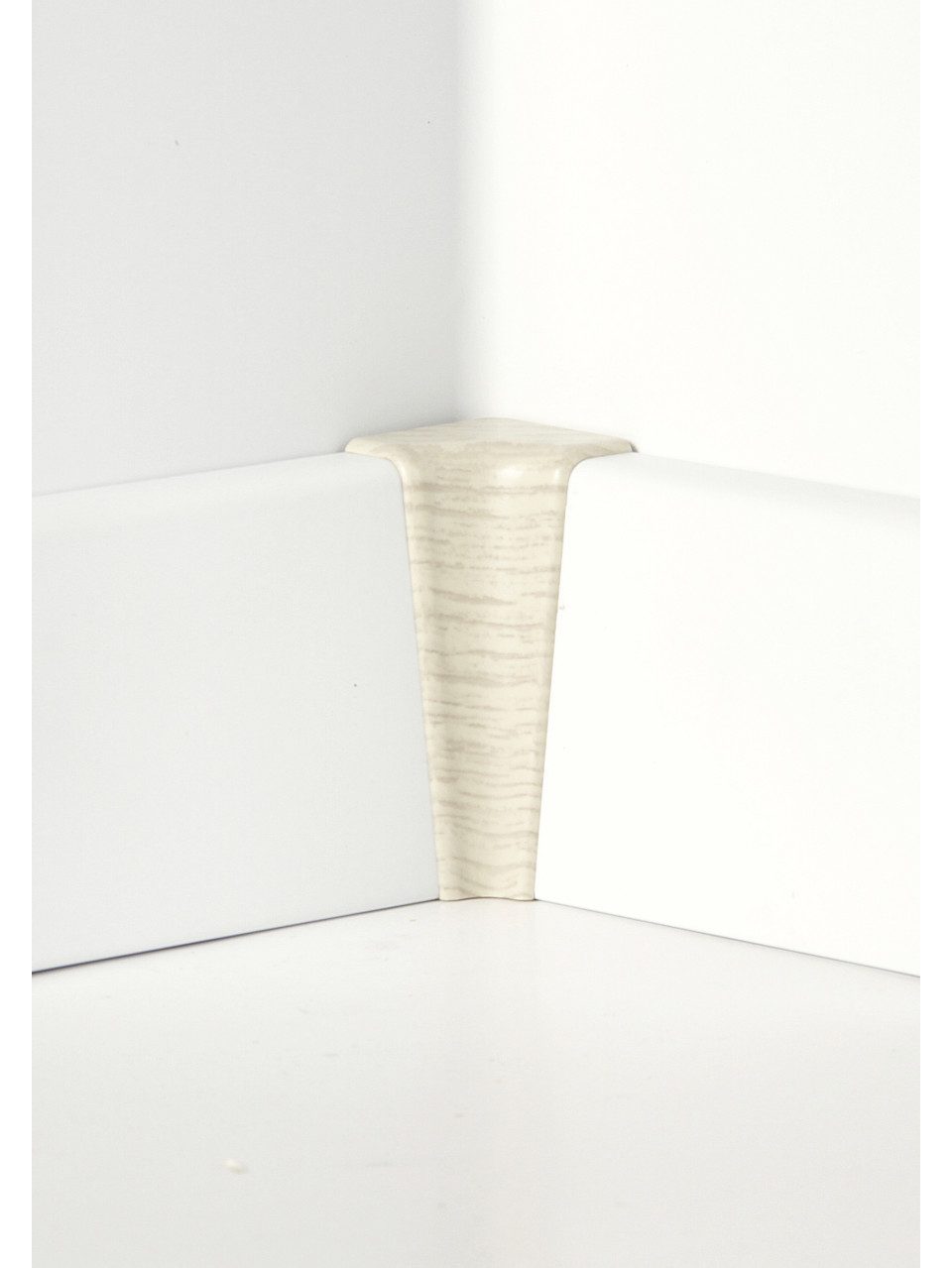 Classen Sockelleisten-Innenecke Classen Innenecke für Clip-Leiste foliert 58 x 19