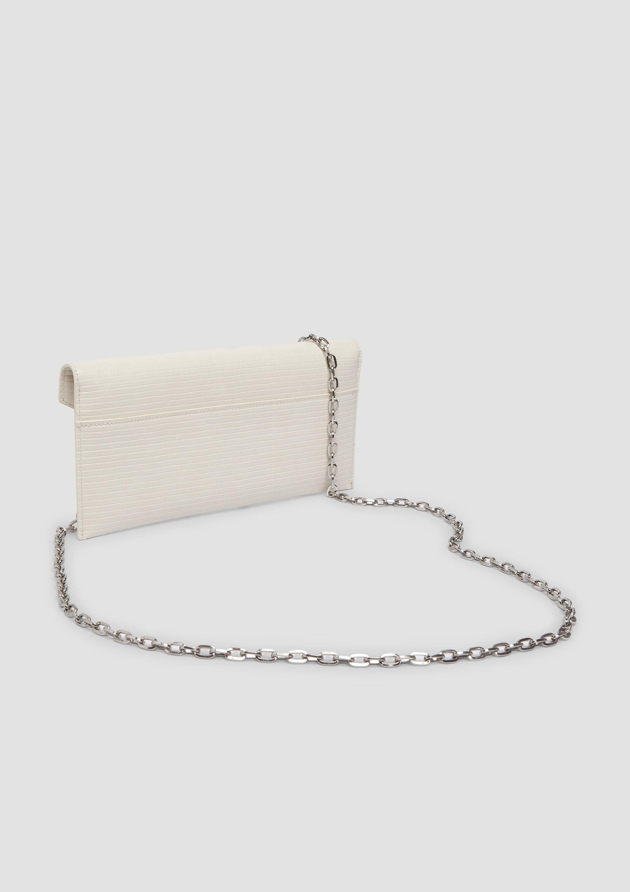 s.Oliver Umhängetasche Tasche, Elegante Clutch mit Kettenriemen und Überschlag mit Magnetknopf