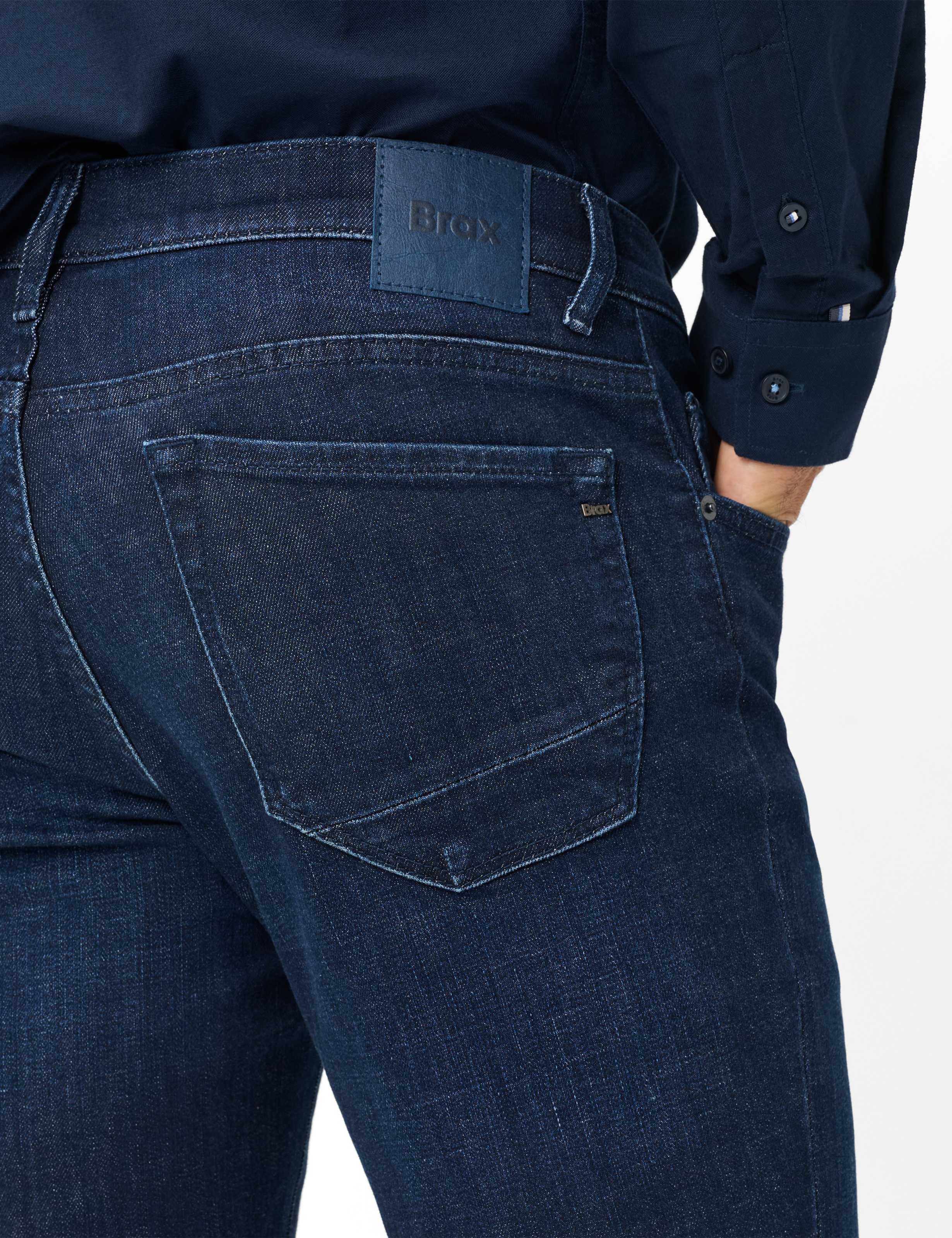 Brax 5-Pocket-Jeans Style CHUCK Denim: Five-Pocker-Jeans im Modern Fit – Bild 4 von 5