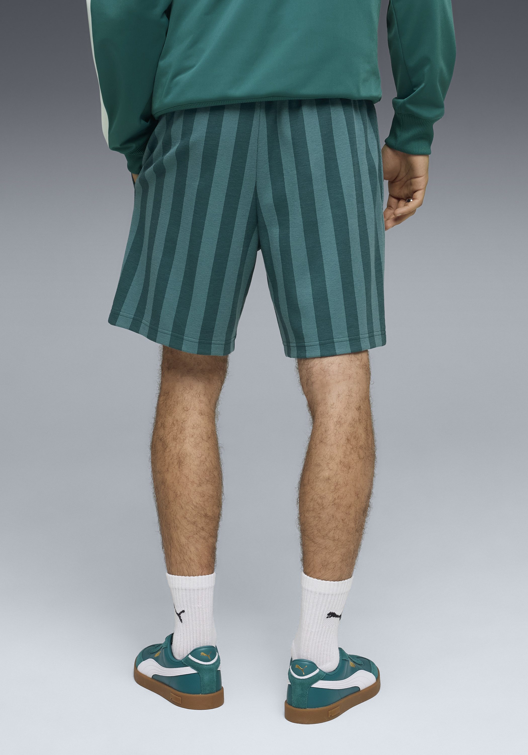 PUMA Trainingsshorts CLASS 8" SHORTS Regular Fit, mit Eingrifftaschen, spor günstig online kaufen